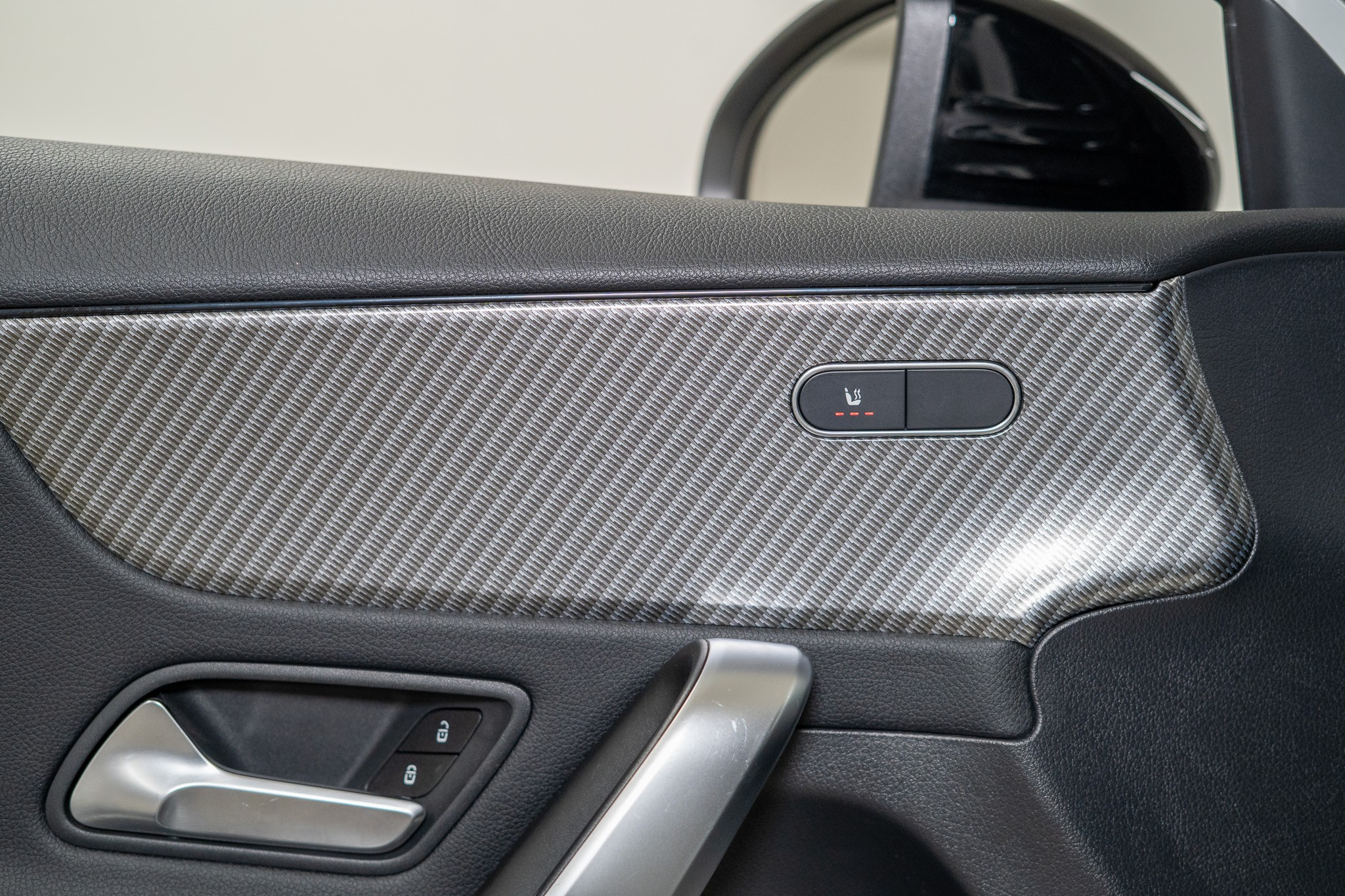 listing desktop thumbnail image 11