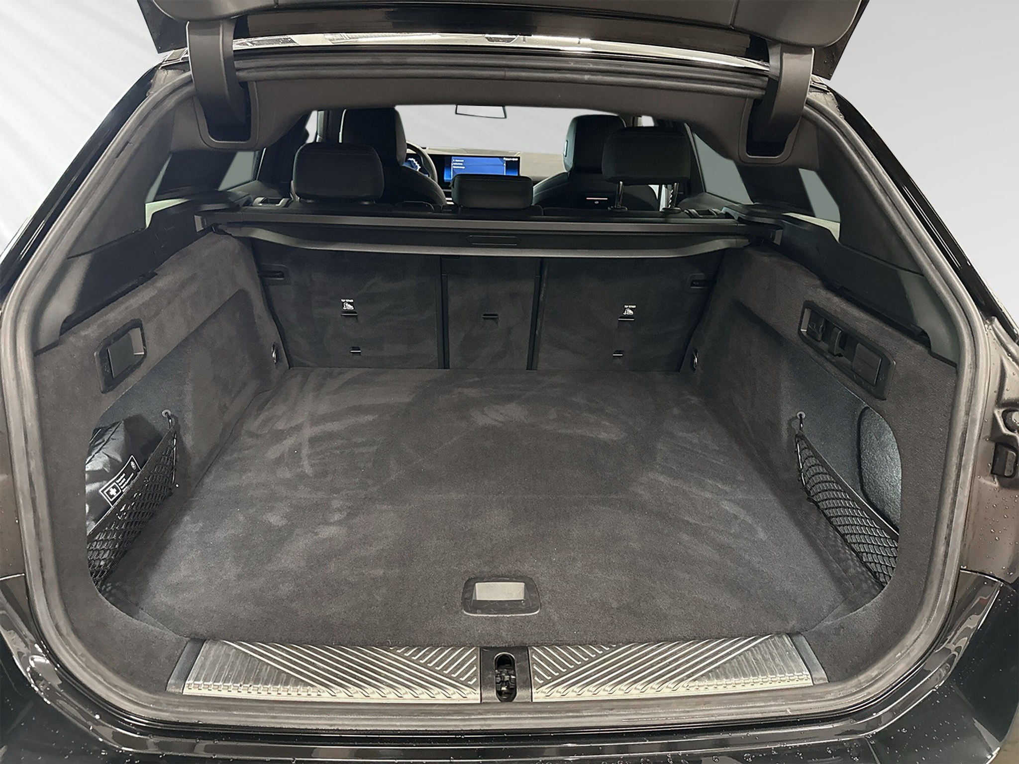 listing desktop thumbnail image 8