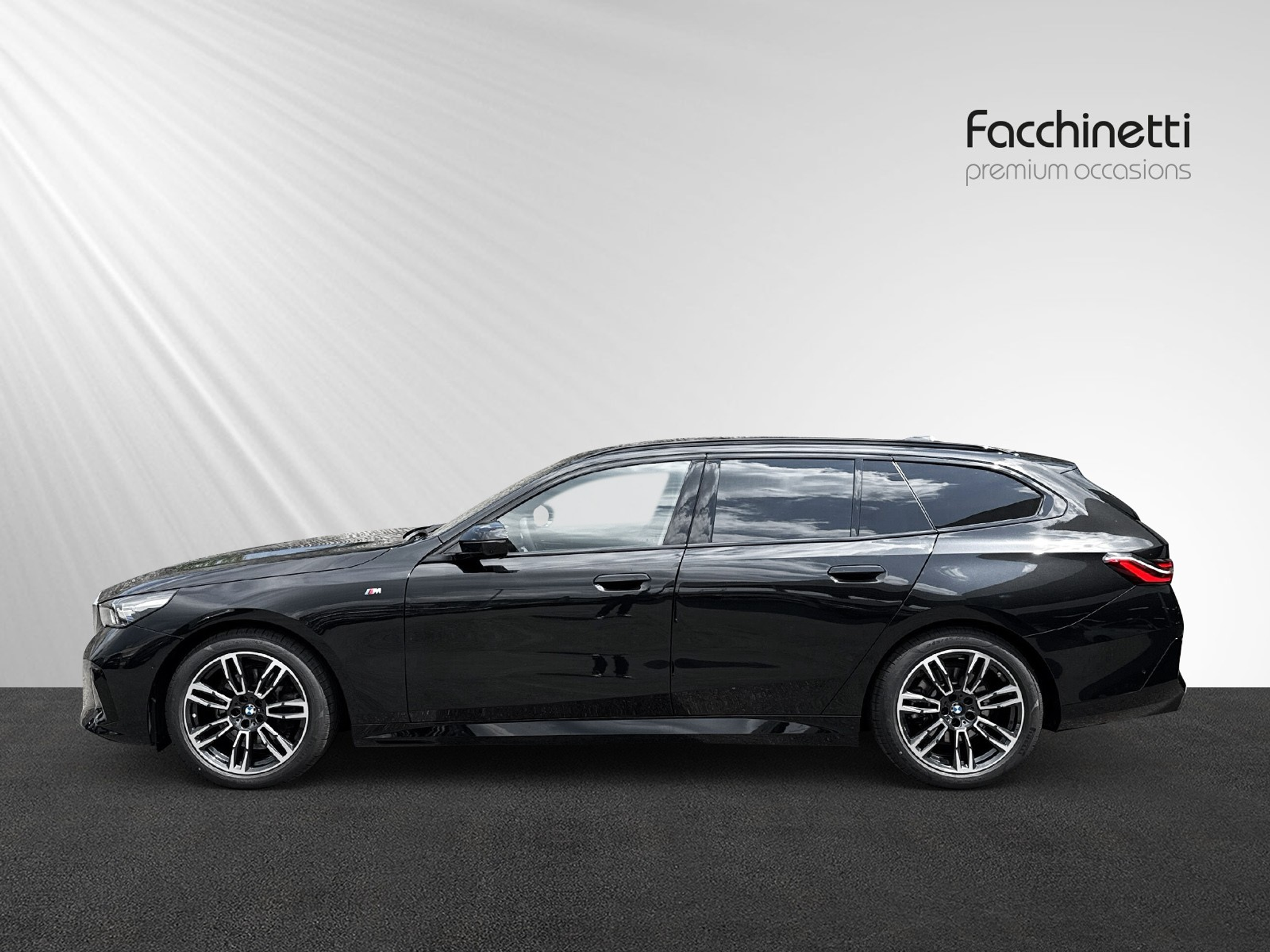 listing desktop thumbnail image 1