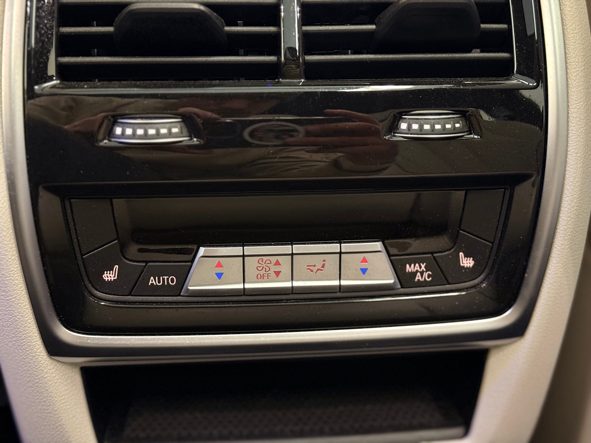 listing desktop thumbnail image 30