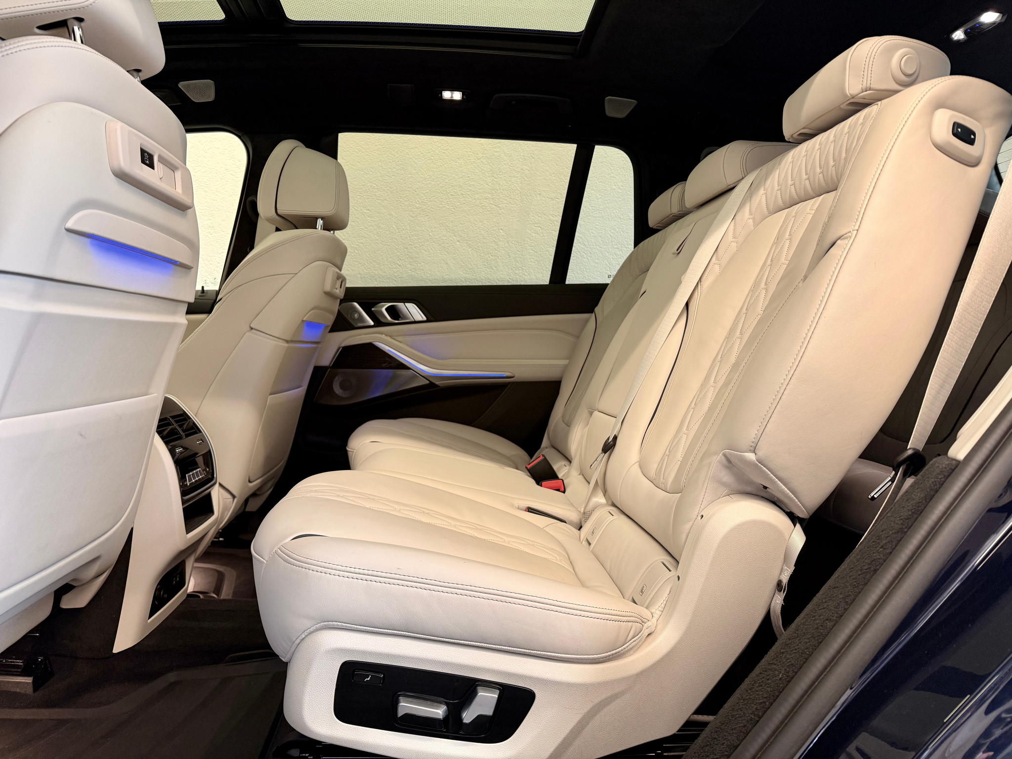 listing desktop thumbnail image 22