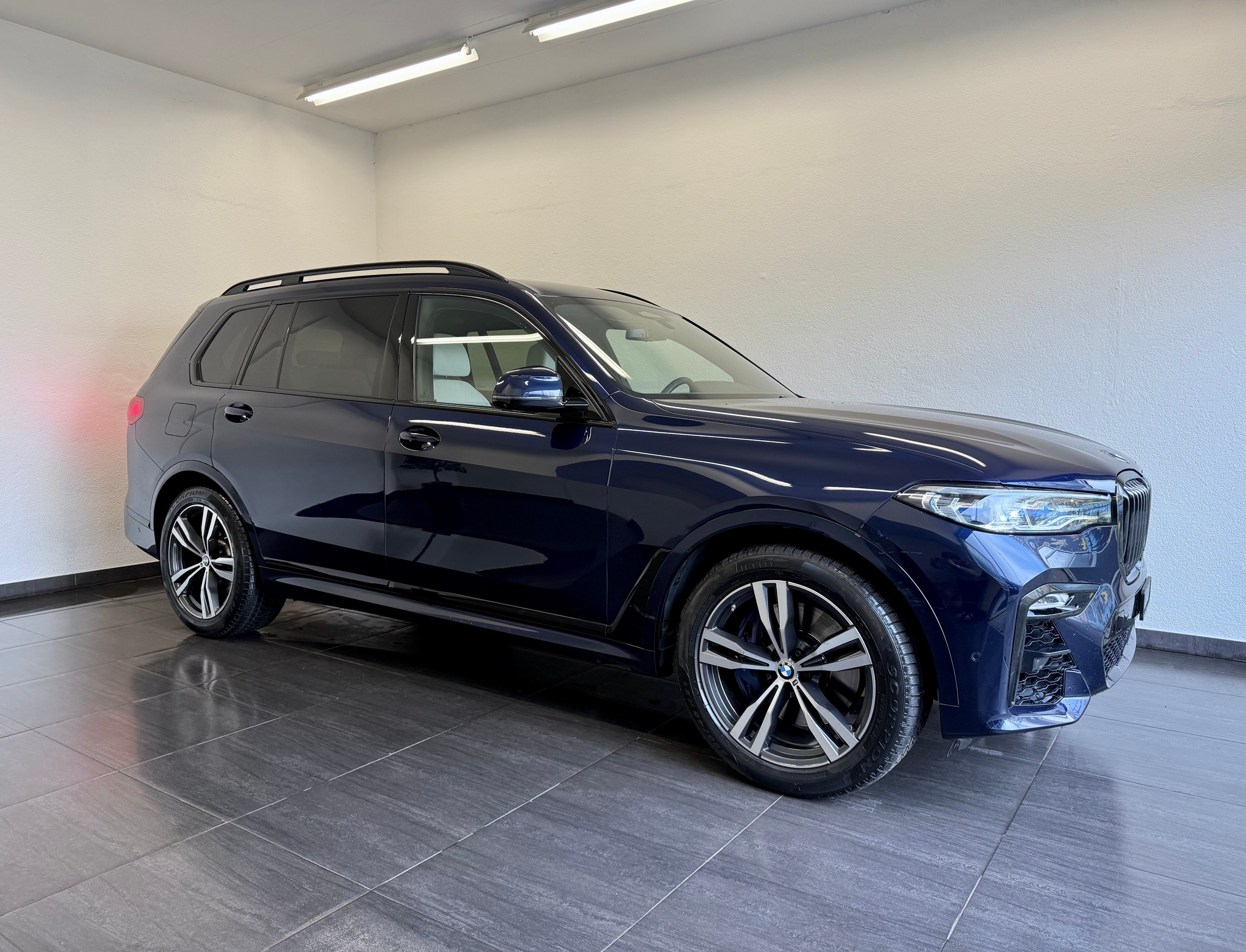 listing desktop thumbnail image 0