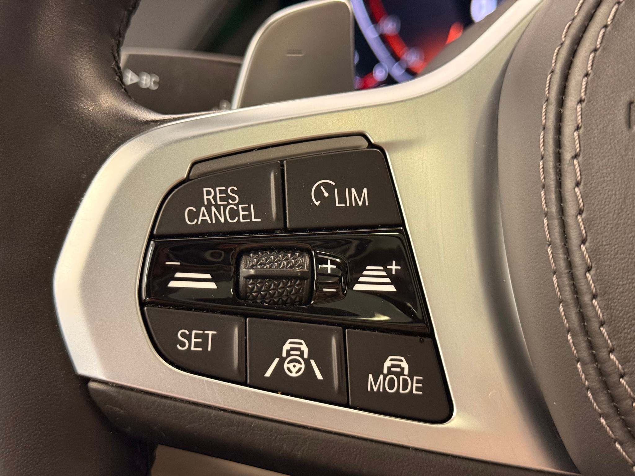 listing desktop thumbnail image 25