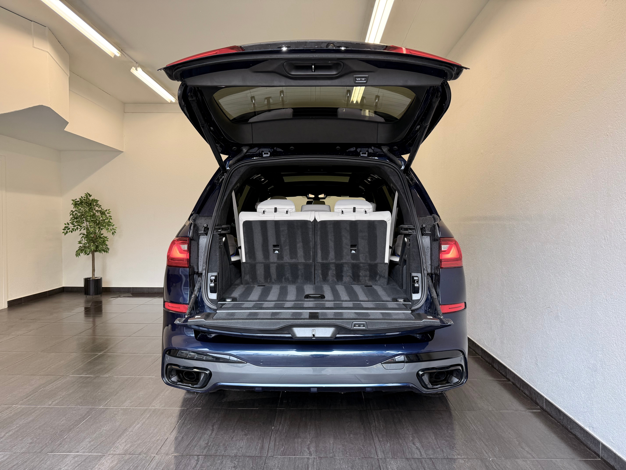 listing desktop thumbnail image 10