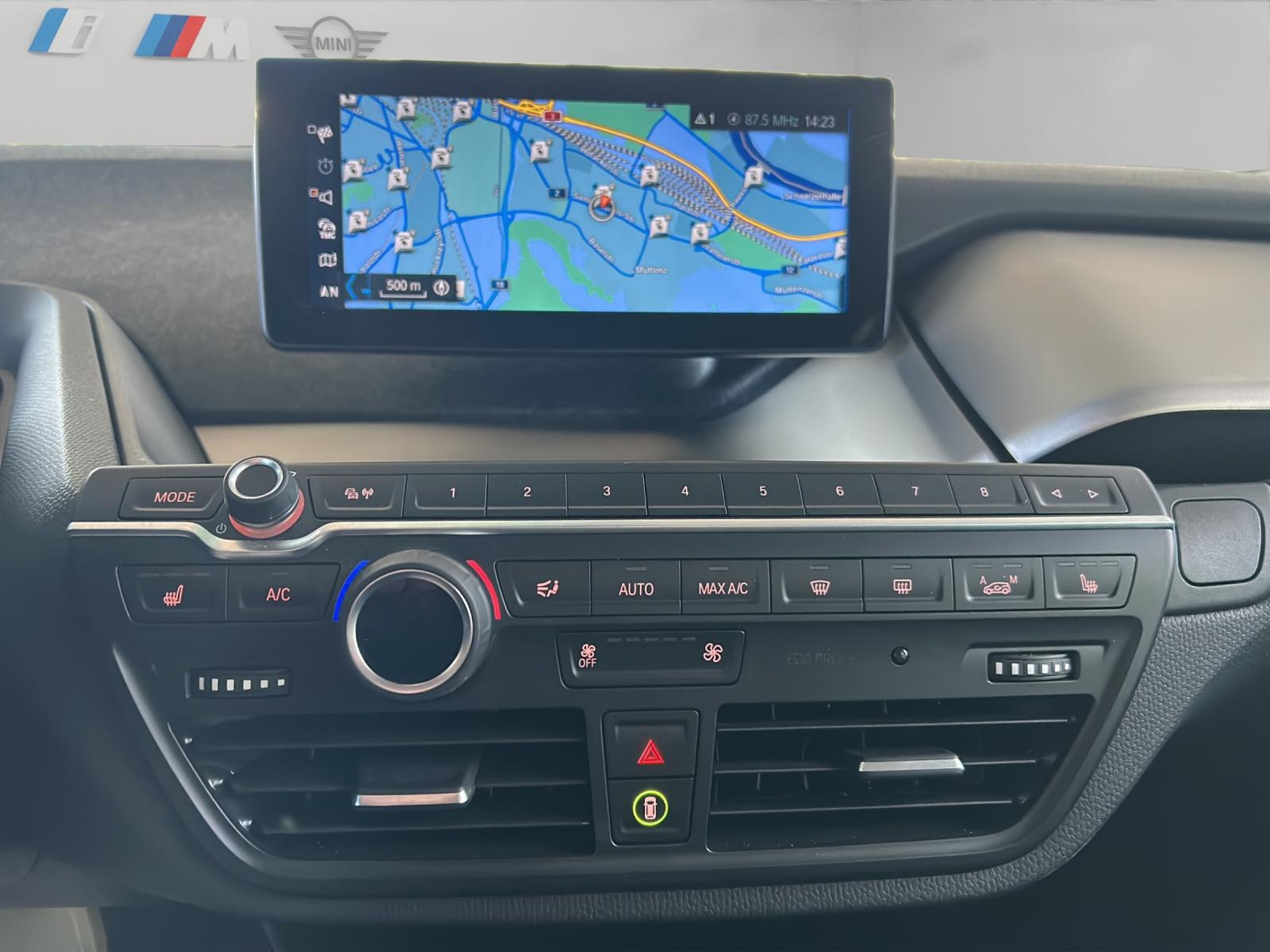 listing desktop thumbnail image 9