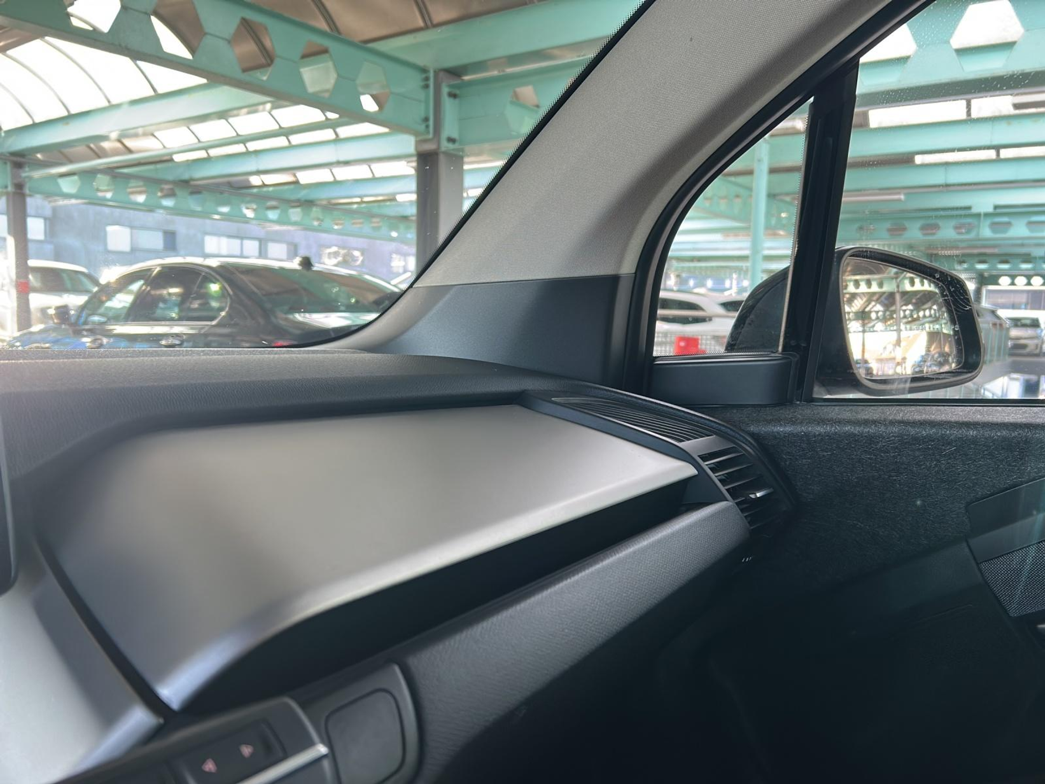 listing desktop thumbnail image 19