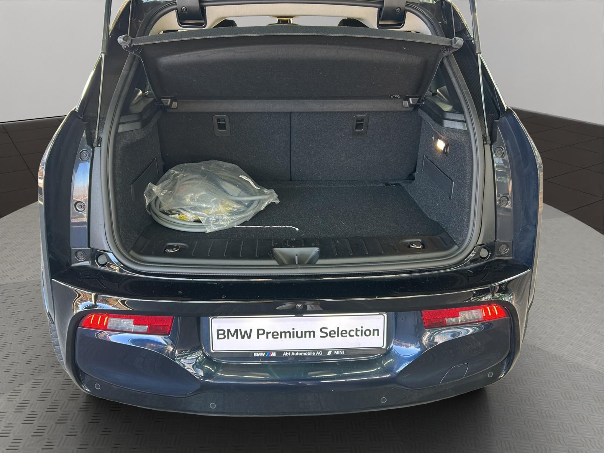 listing desktop thumbnail image 20