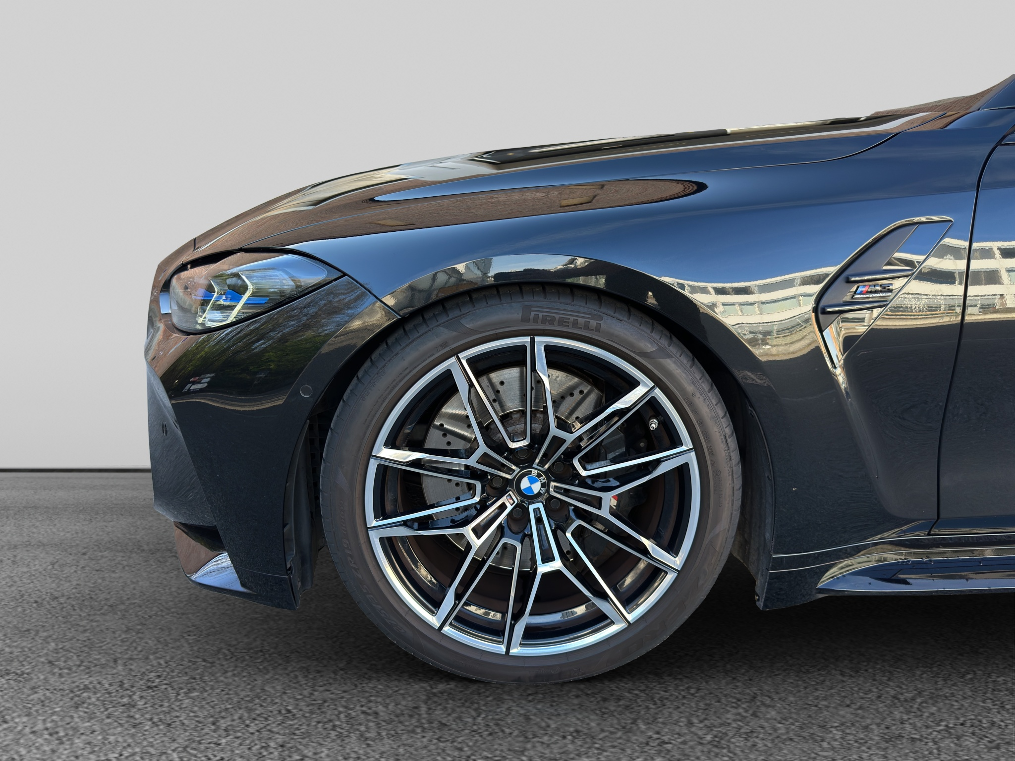 listing desktop thumbnail image 13