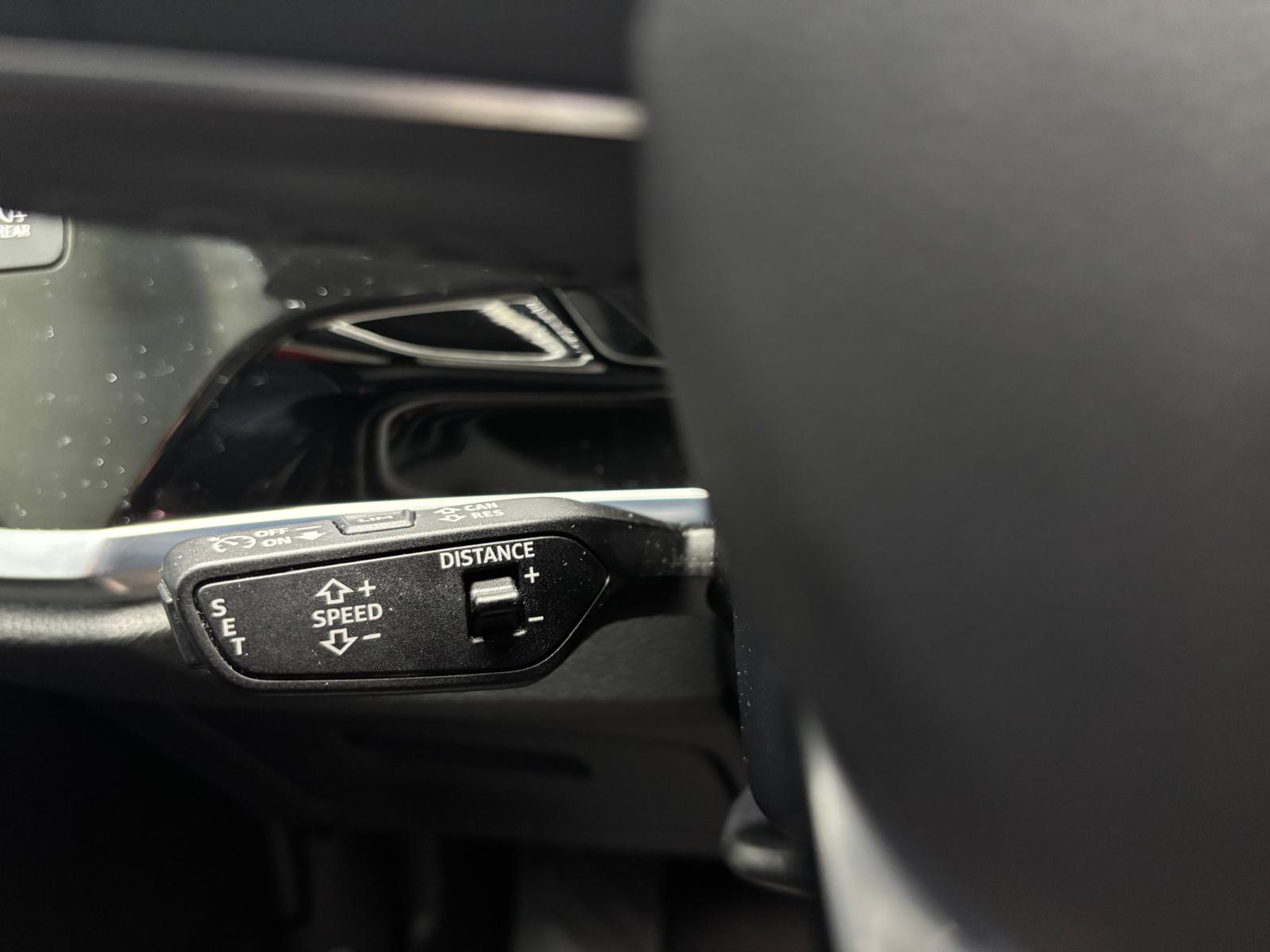 listing desktop thumbnail image 19