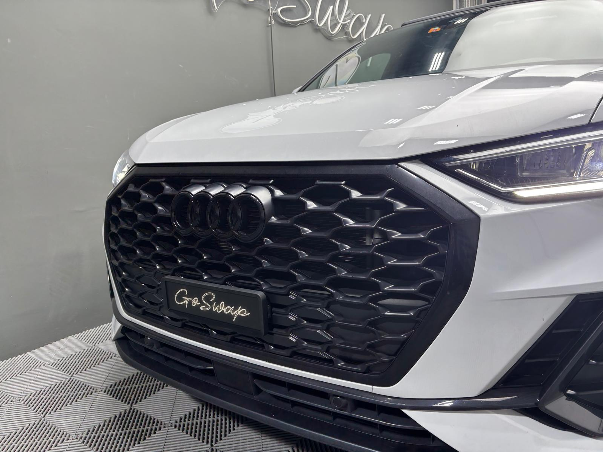 listing desktop thumbnail image 10