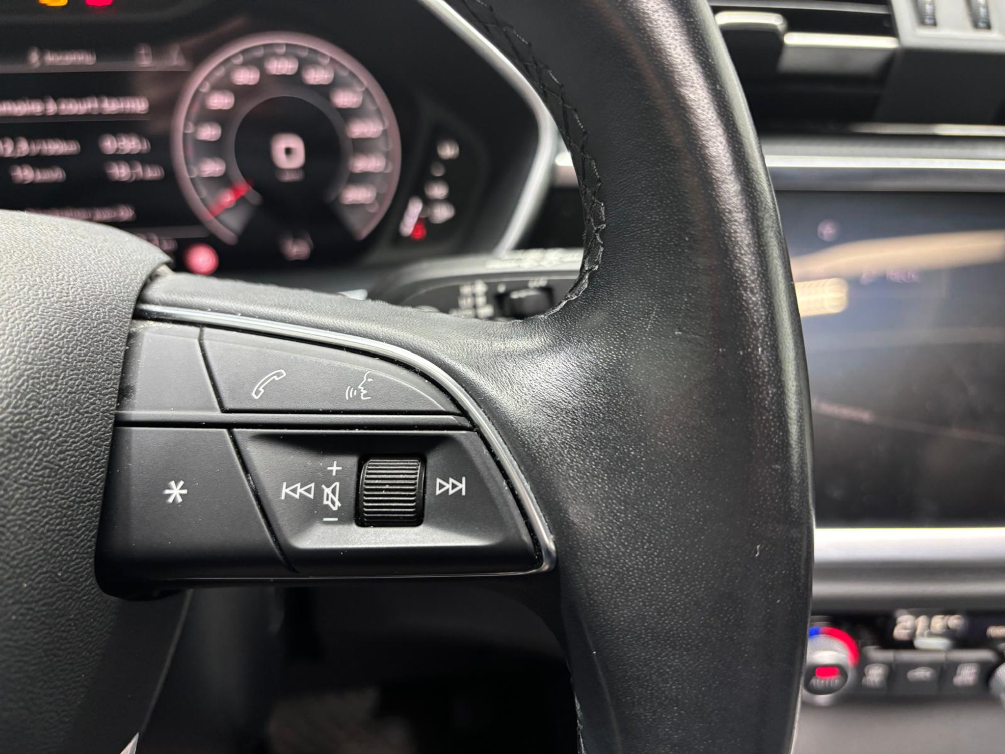 listing desktop thumbnail image 21