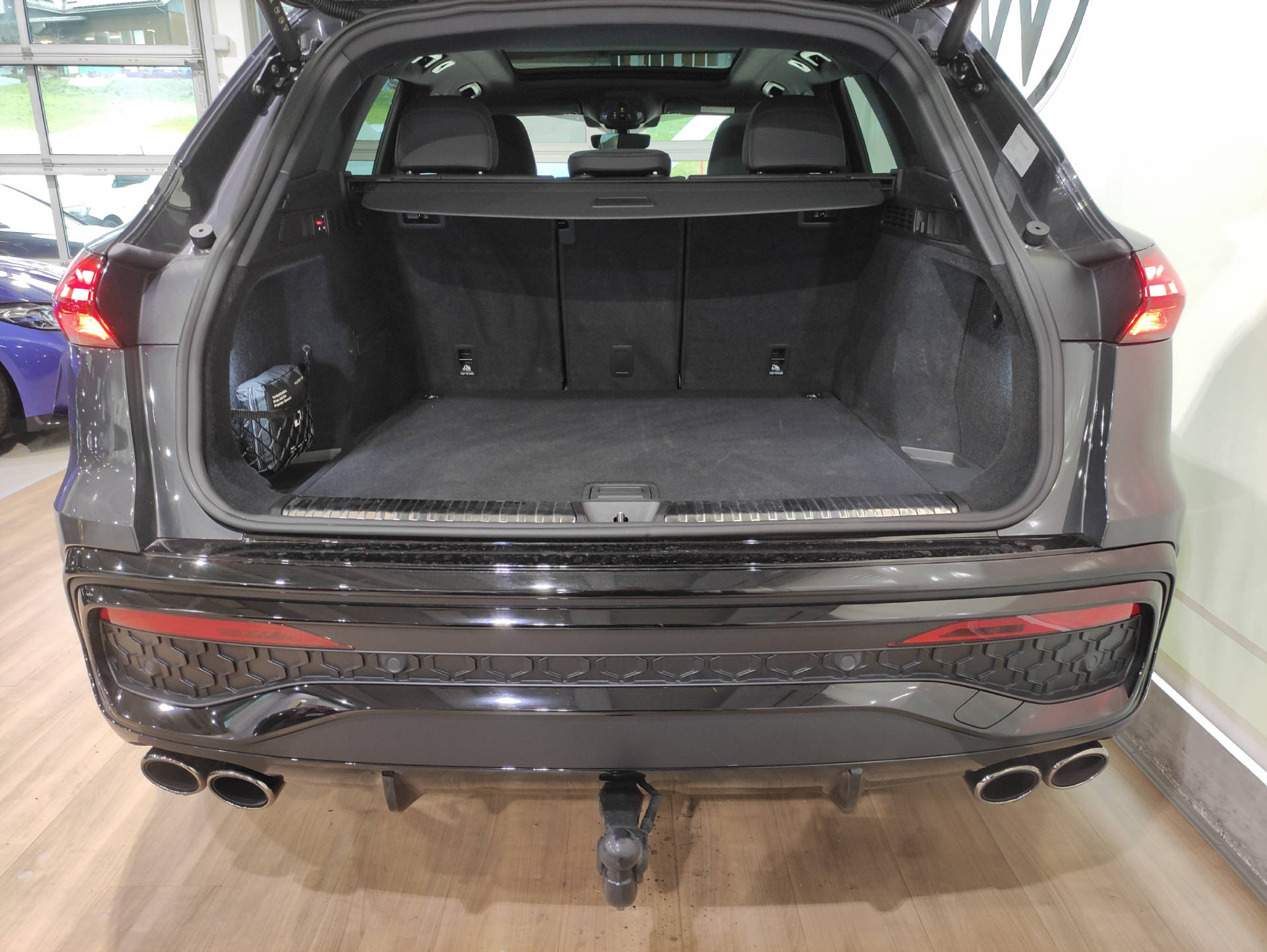 listing desktop thumbnail image 13