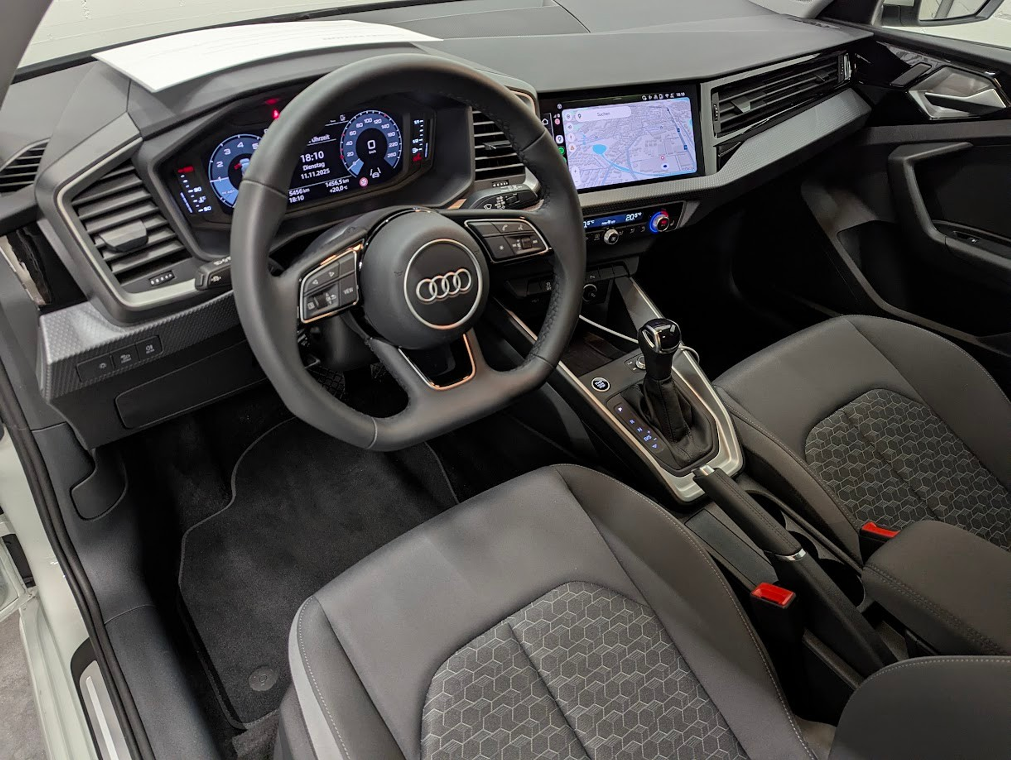 listing desktop thumbnail image 6