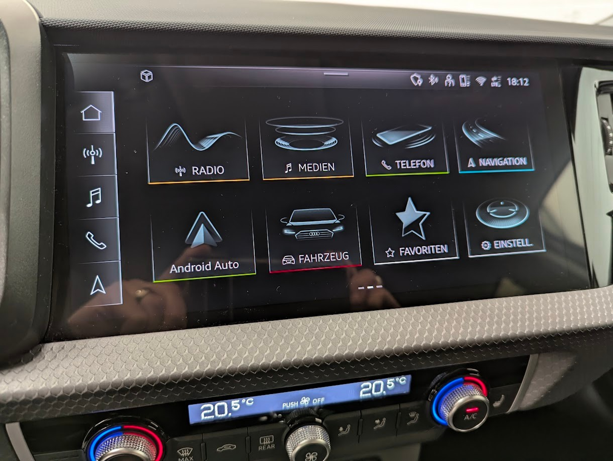 listing desktop thumbnail image 11