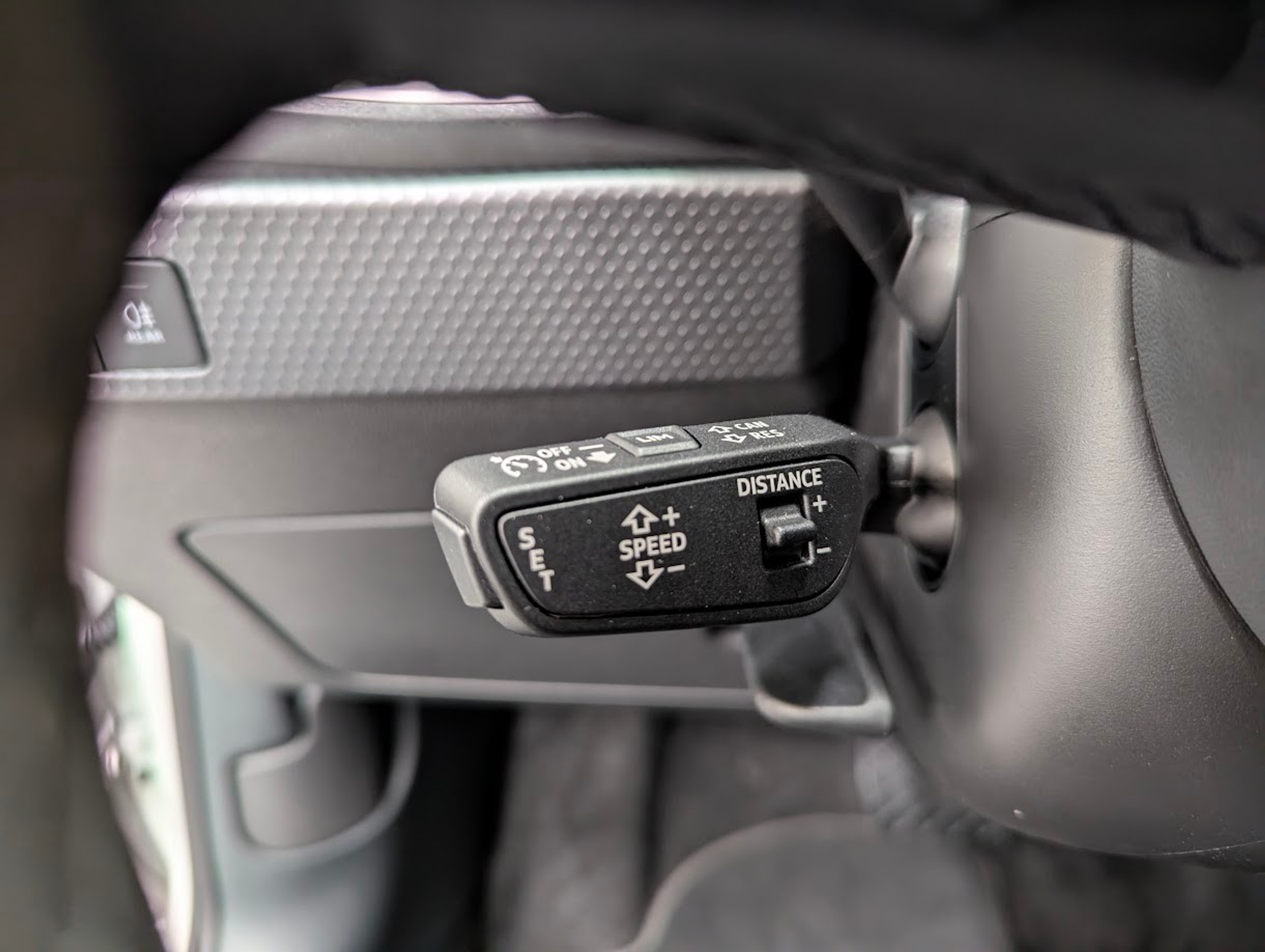 listing desktop thumbnail image 8