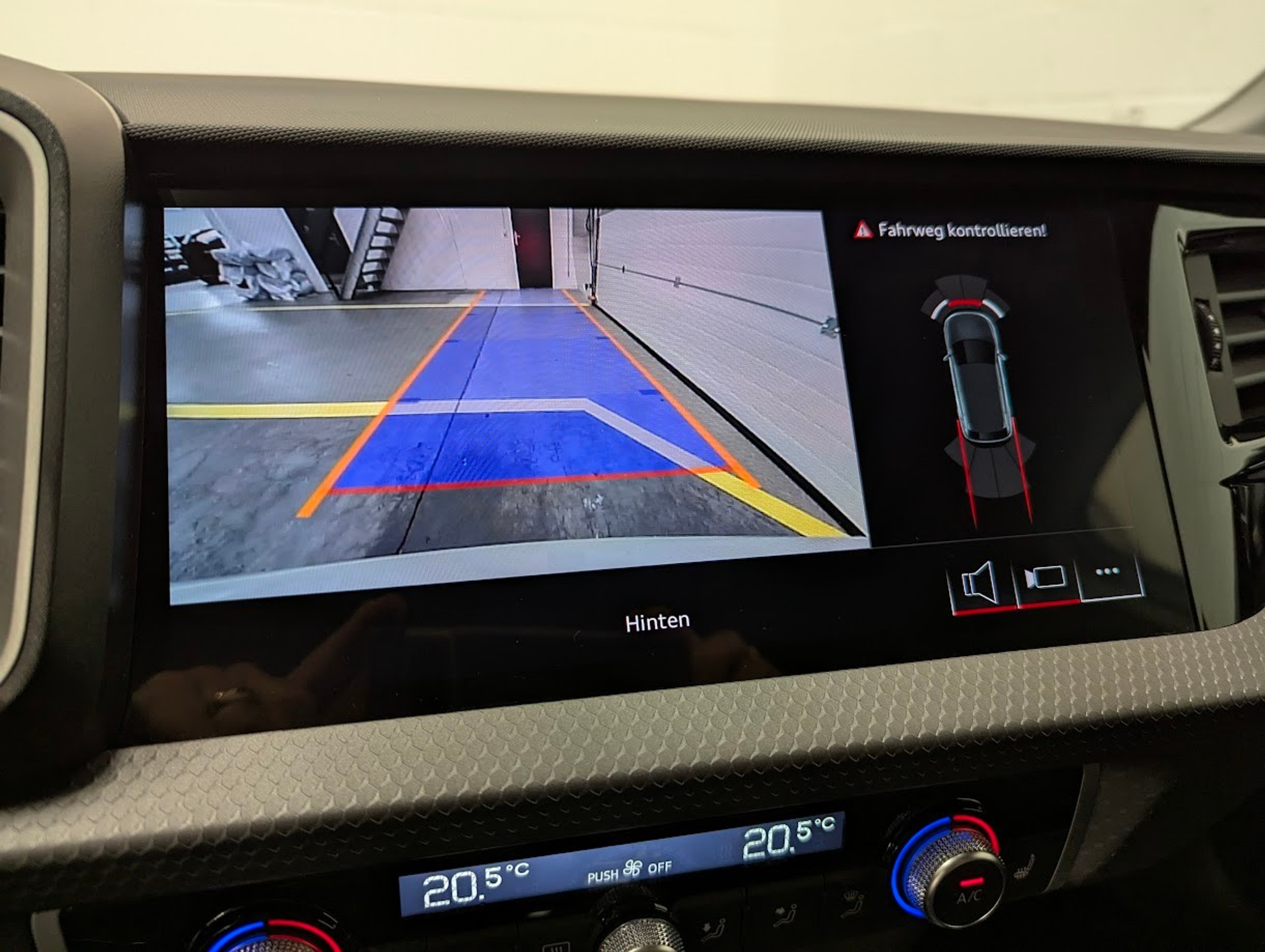 listing desktop thumbnail image 20