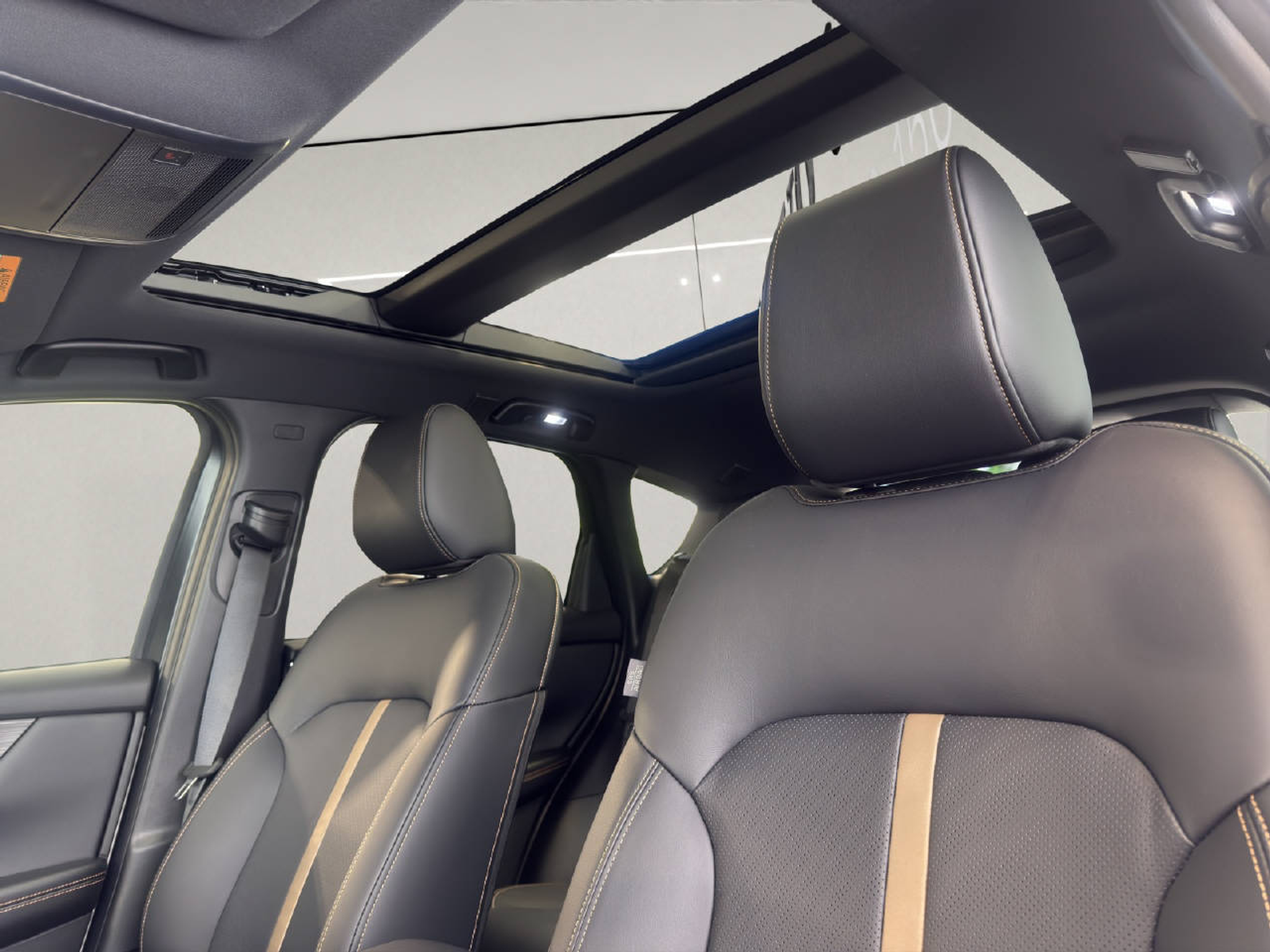 listing desktop thumbnail image 5