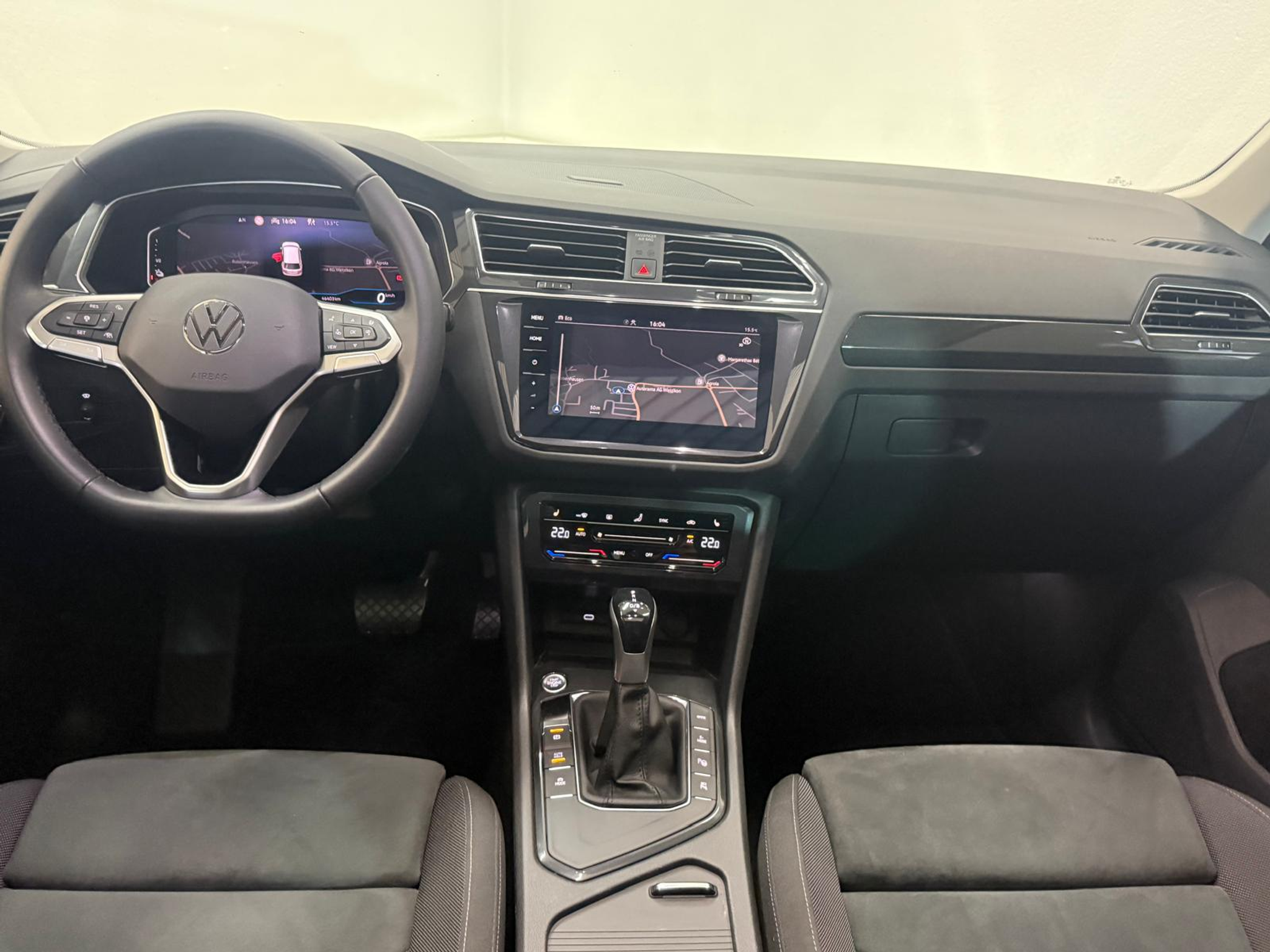 listing desktop thumbnail image 8