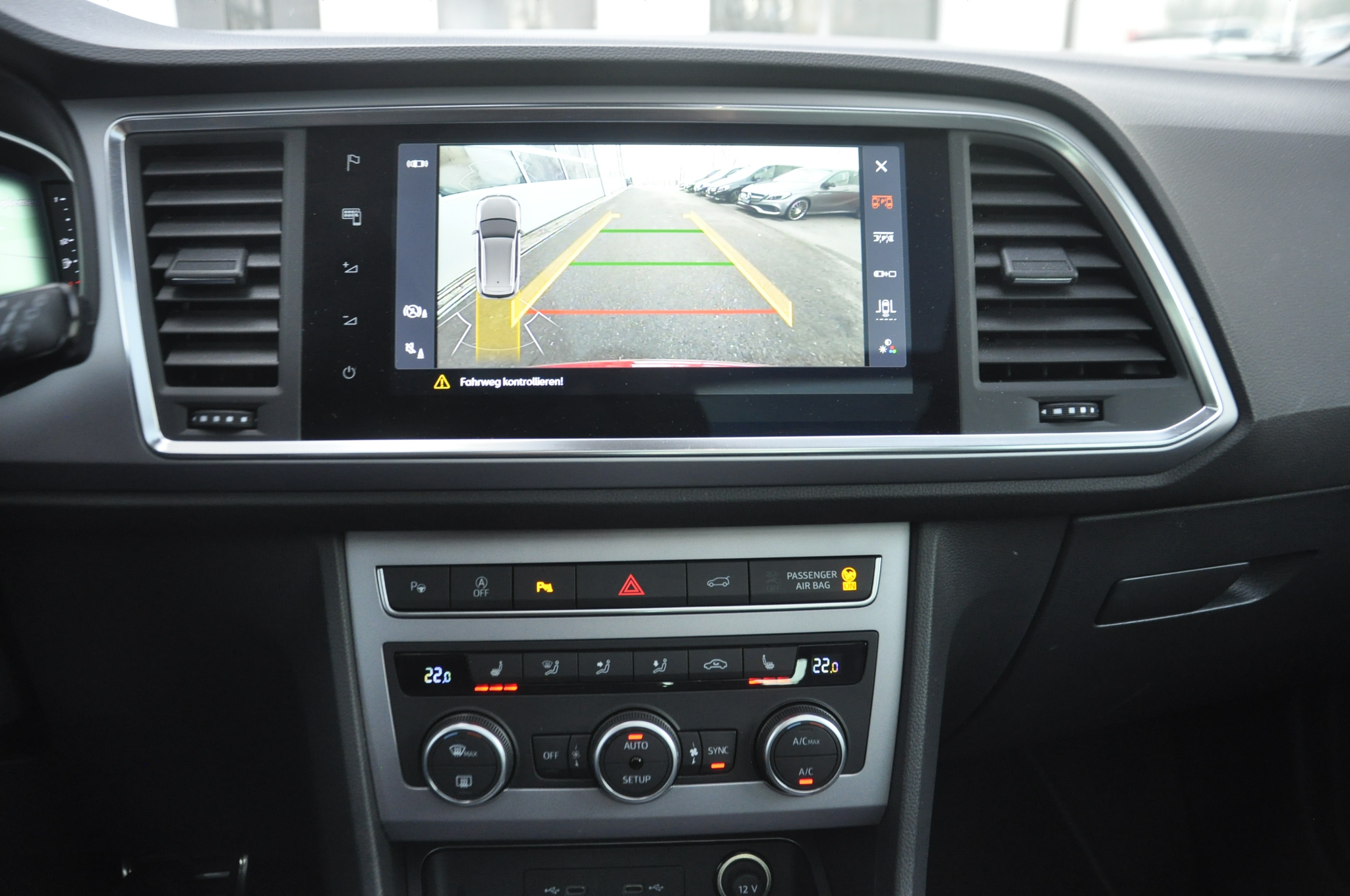 listing desktop thumbnail image 10