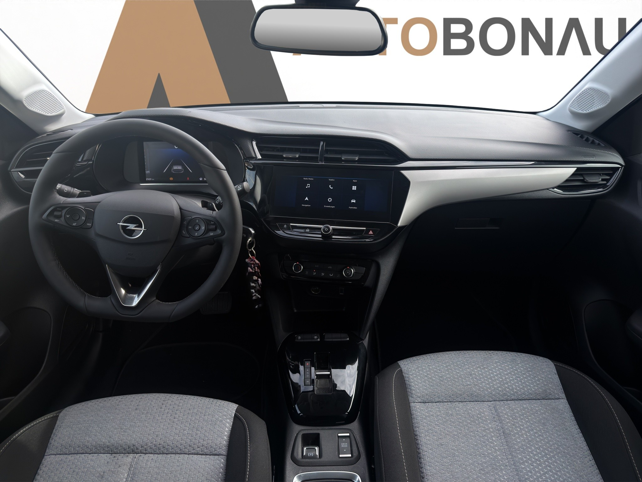 listing desktop thumbnail image 9