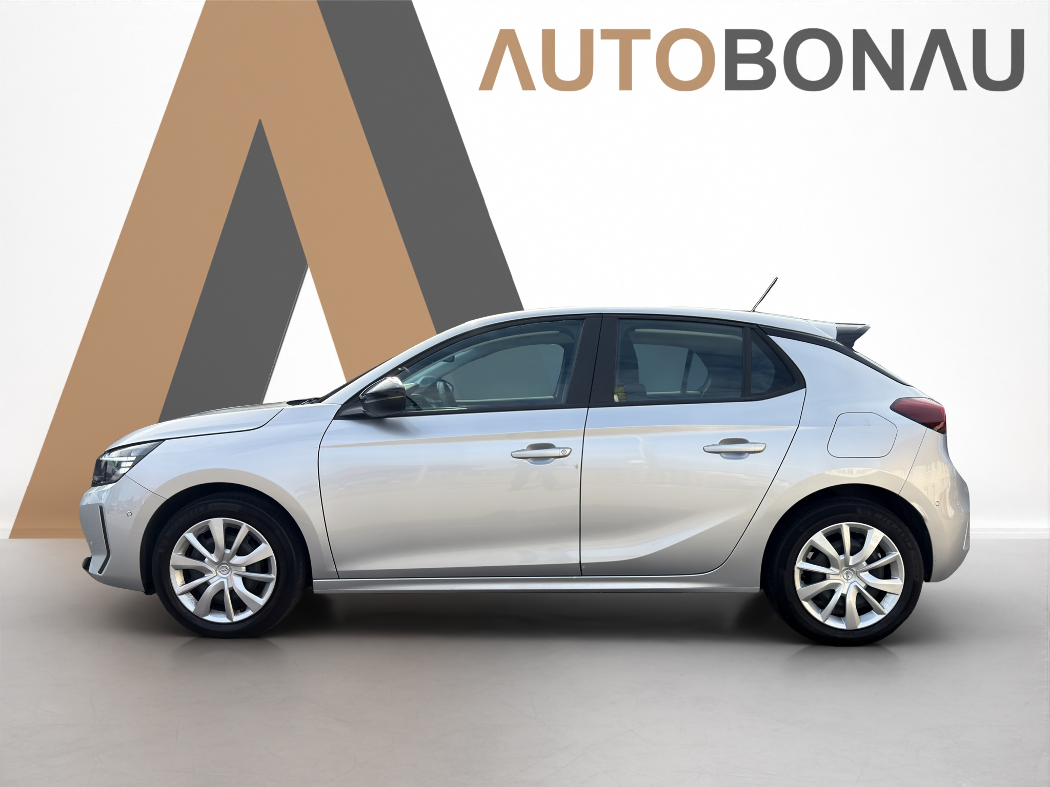 listing desktop thumbnail image 1