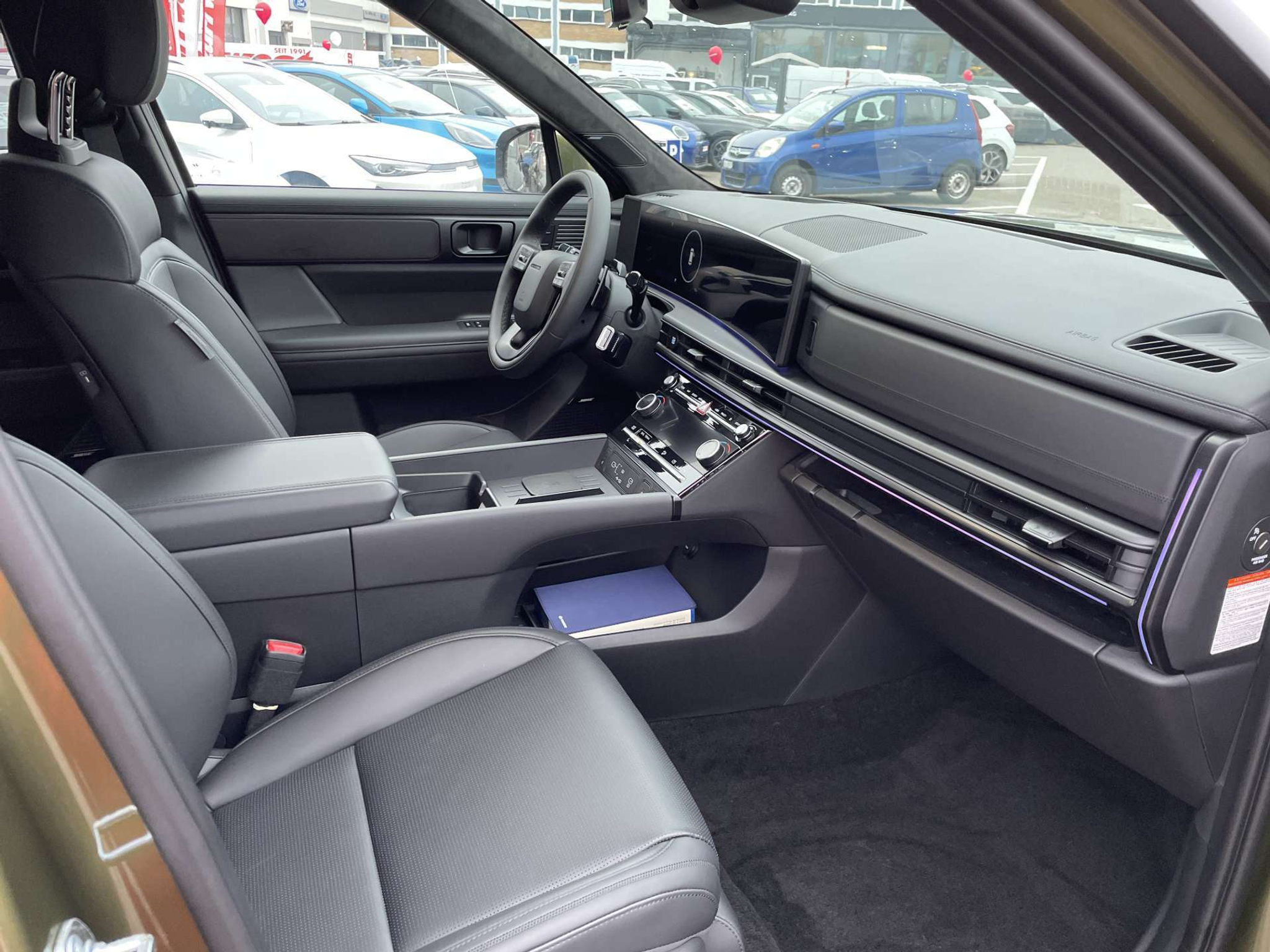 listing desktop thumbnail image 12