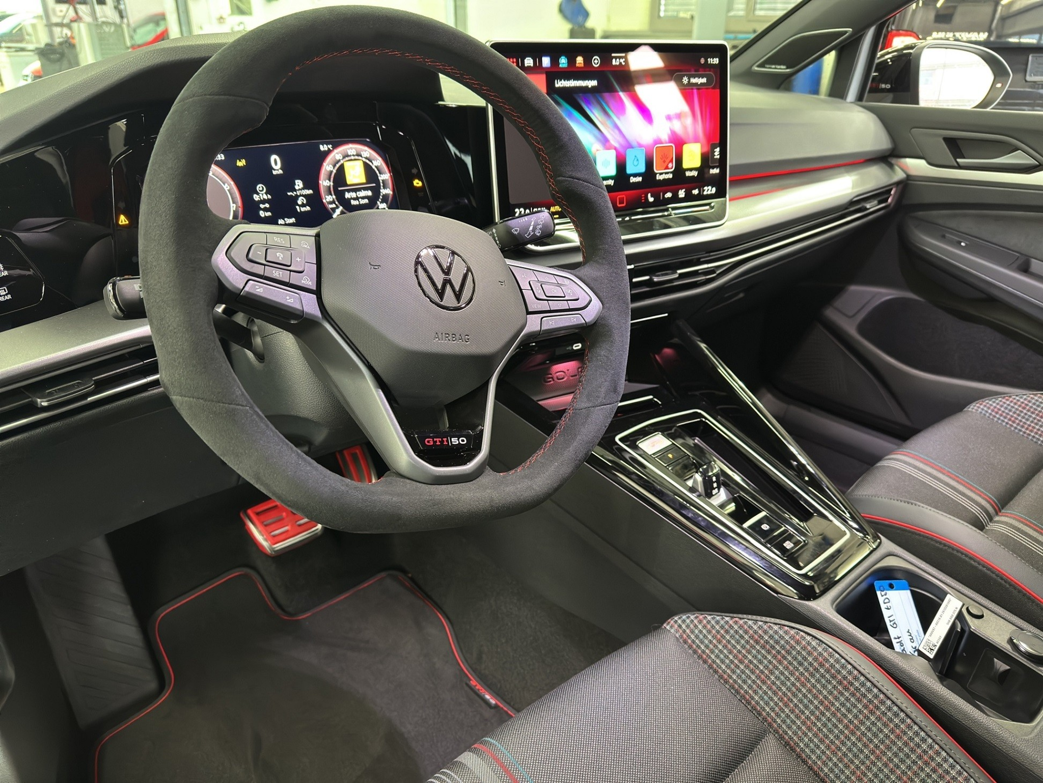 listing desktop thumbnail image 14