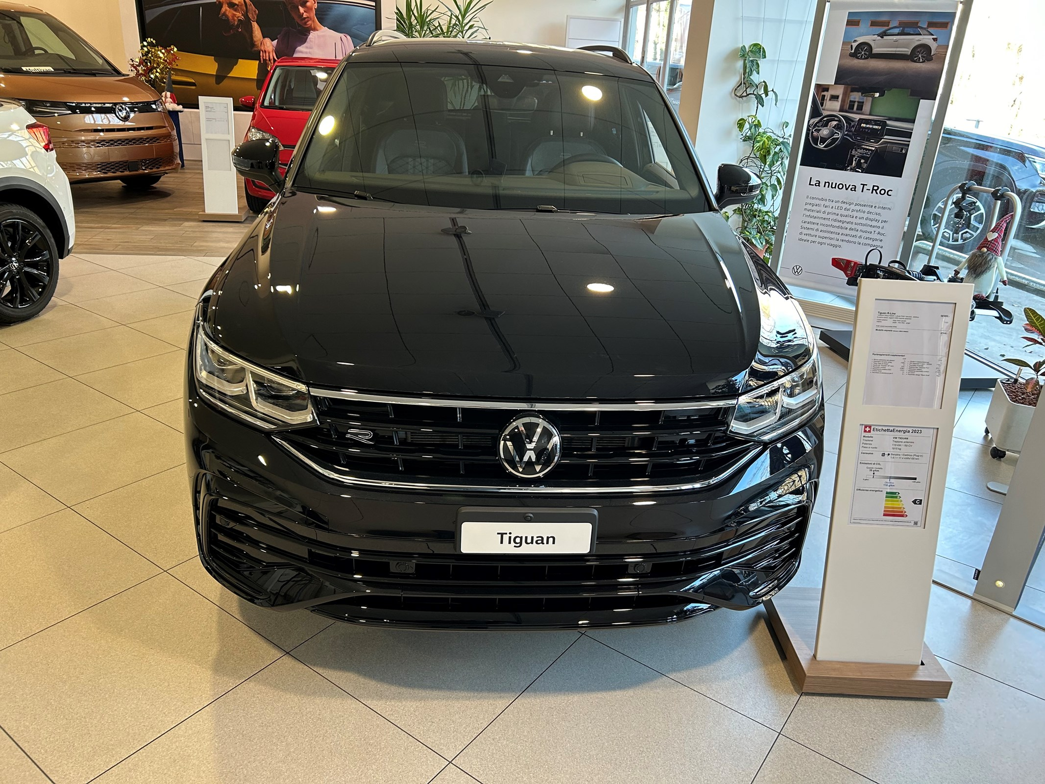 listing desktop thumbnail image 1