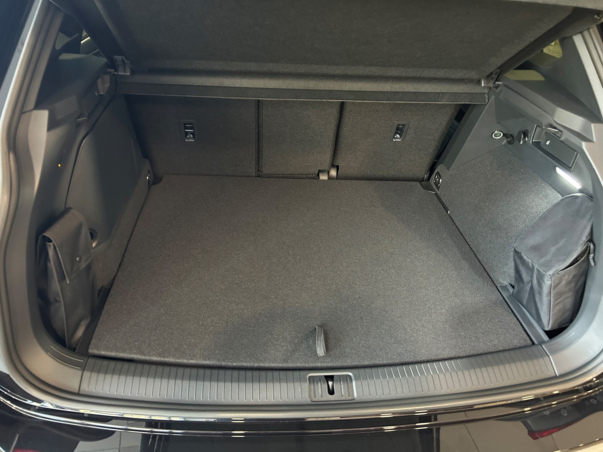 listing desktop thumbnail image 9