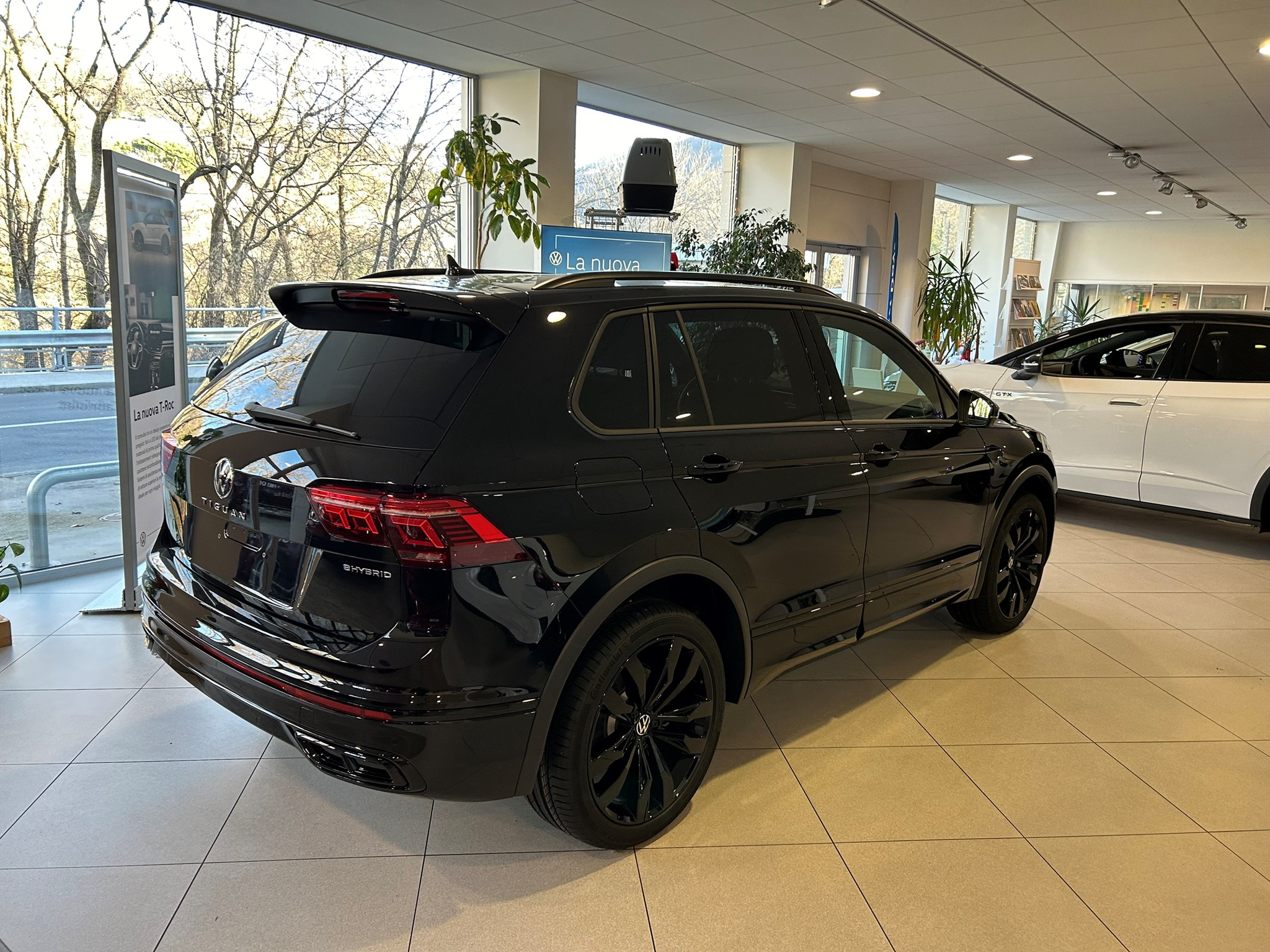 listing desktop thumbnail image 5