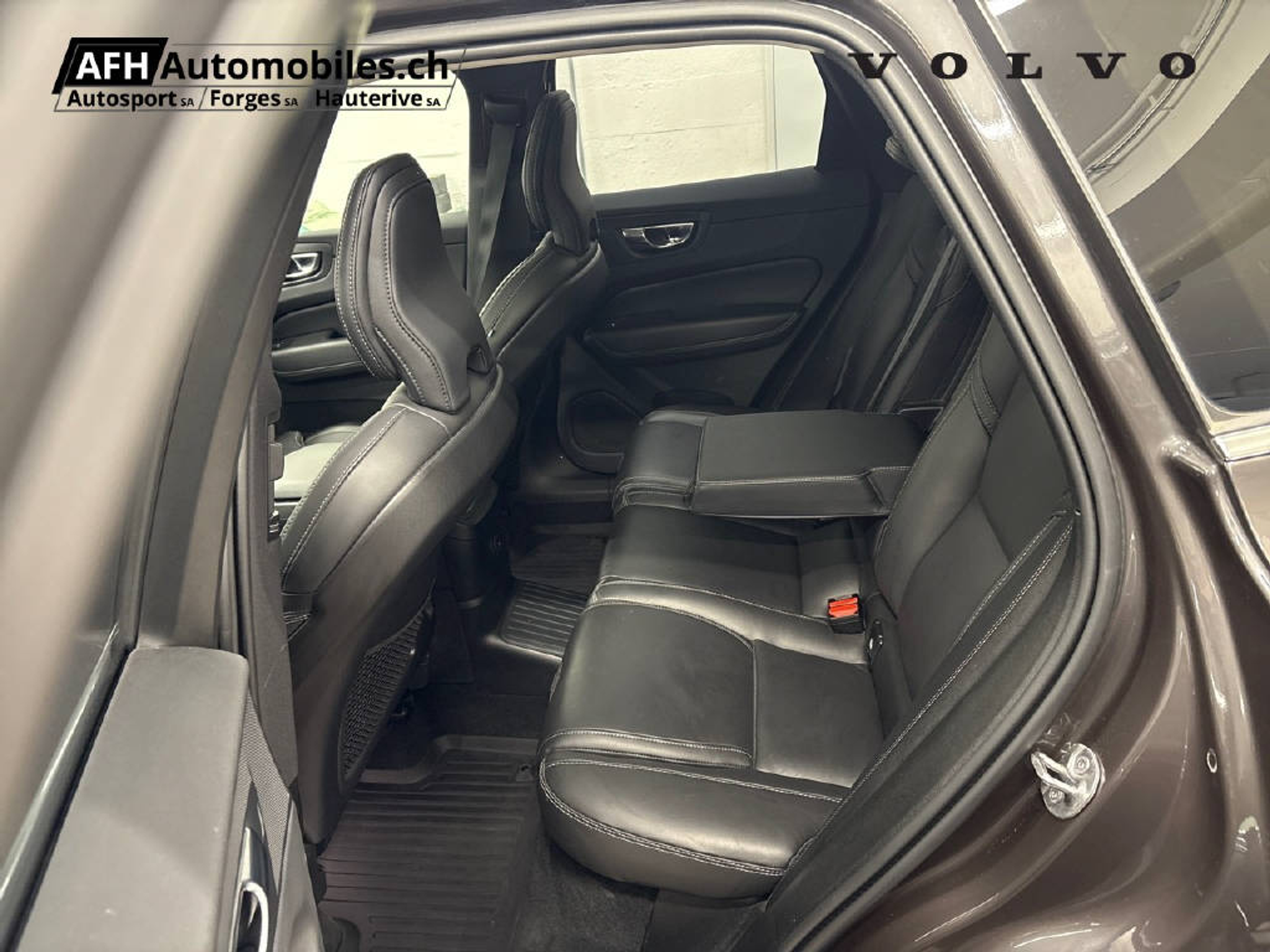 listing desktop thumbnail image 21