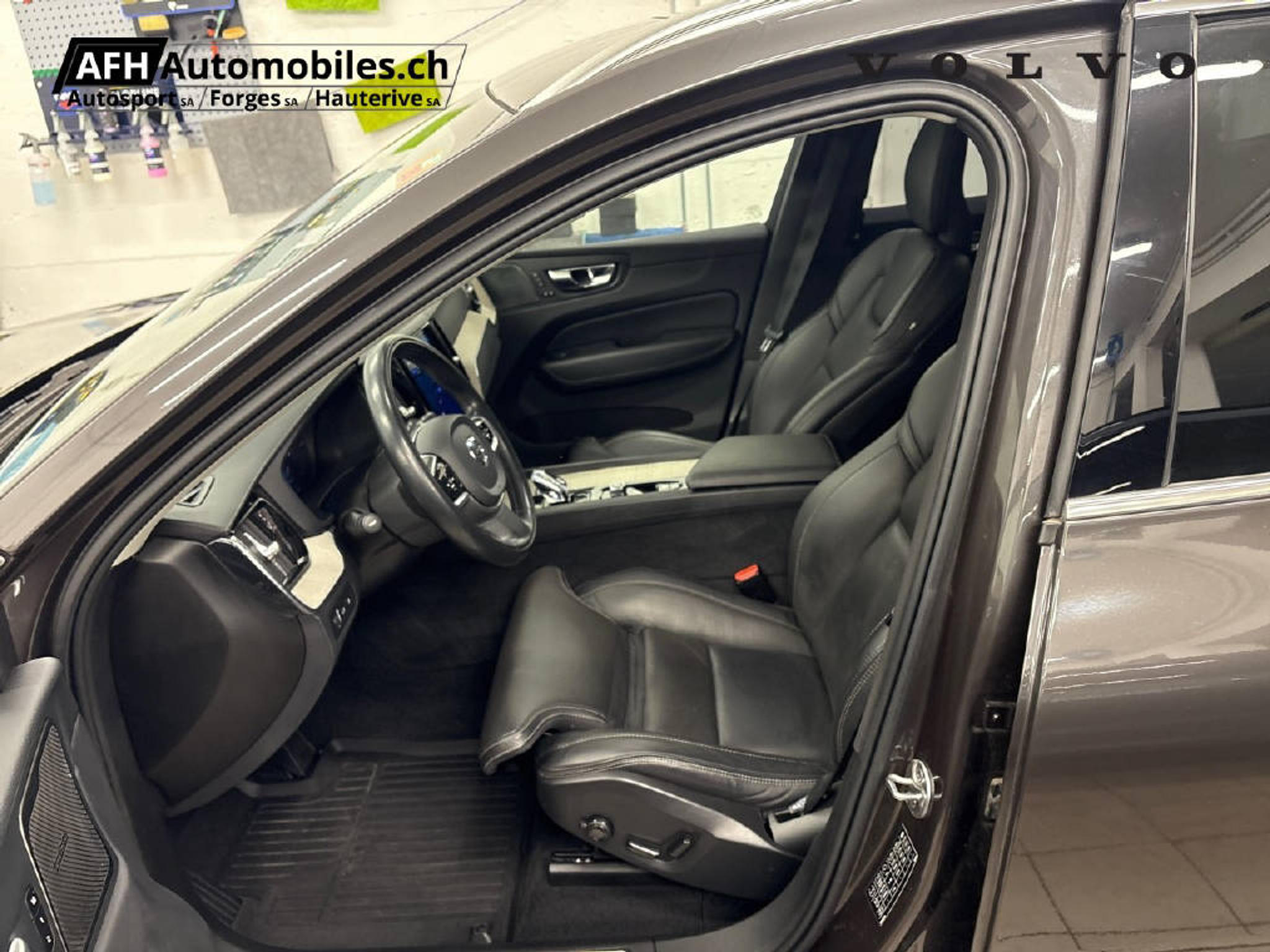 listing desktop thumbnail image 20