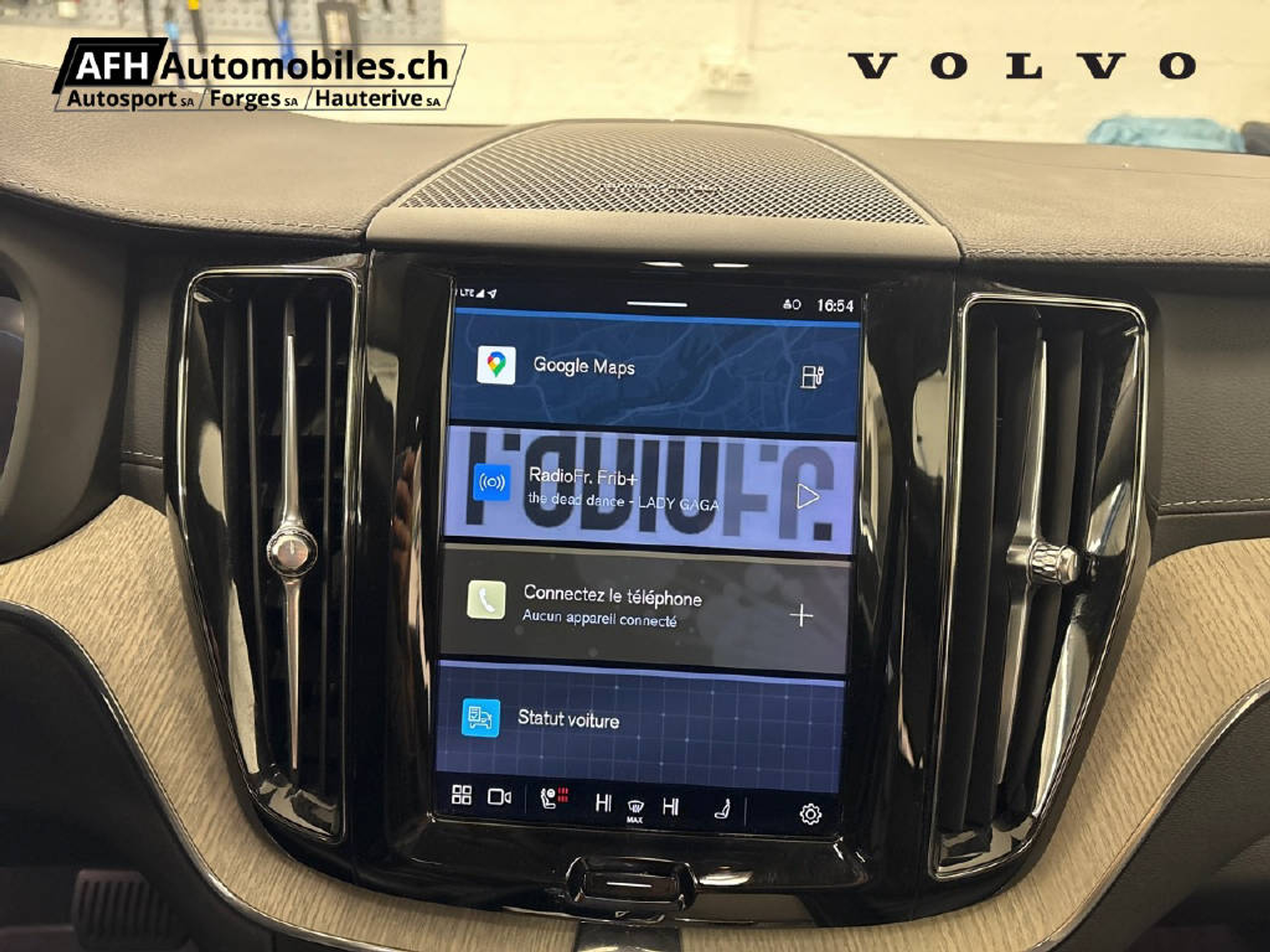 listing desktop thumbnail image 14