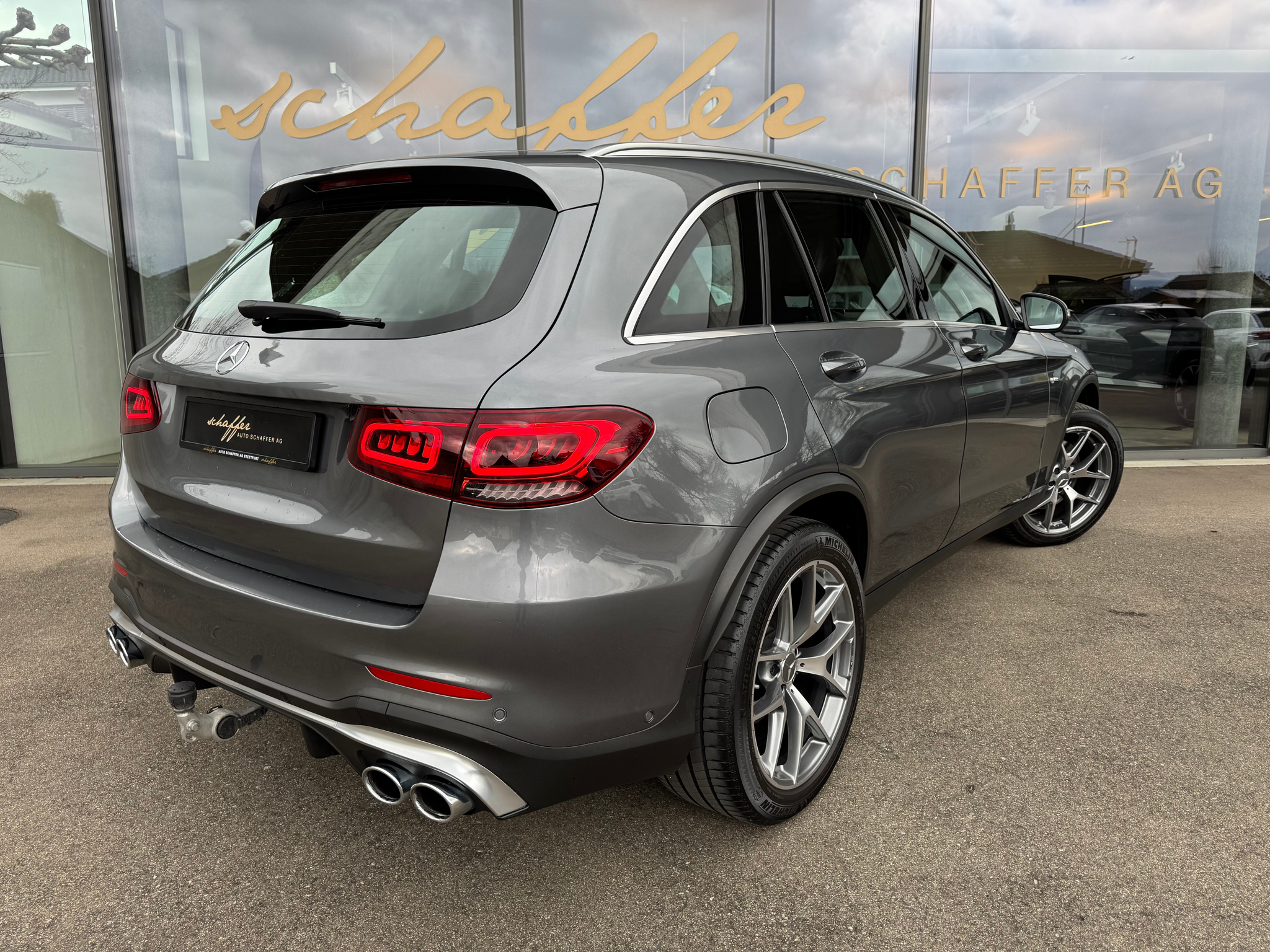 listing desktop thumbnail image 8