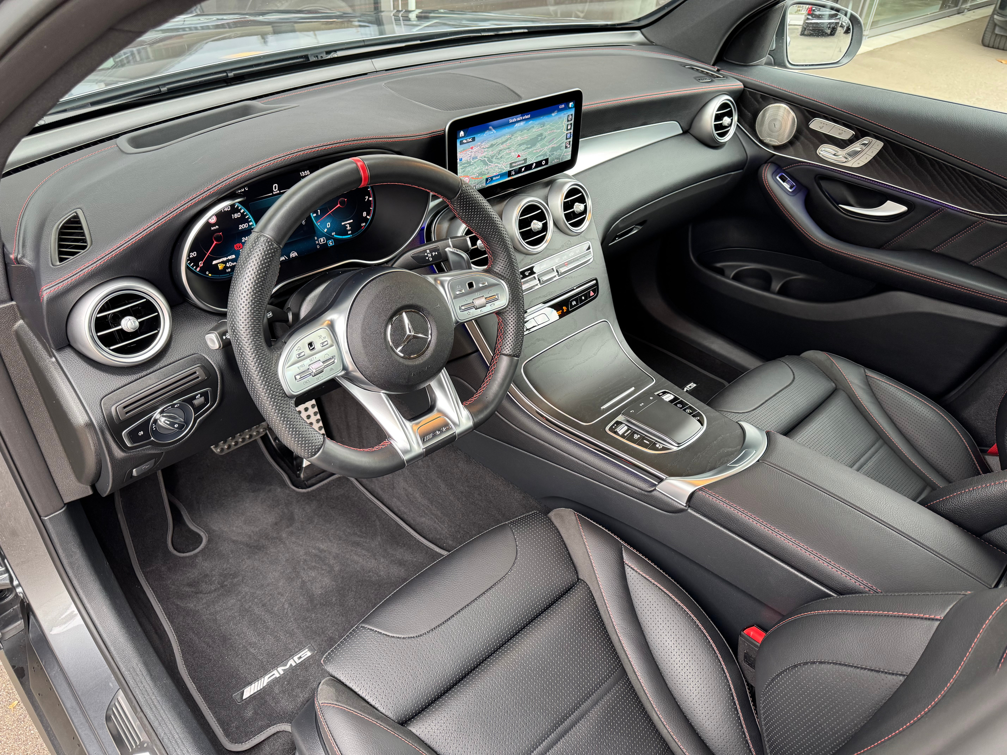 listing desktop thumbnail image 11