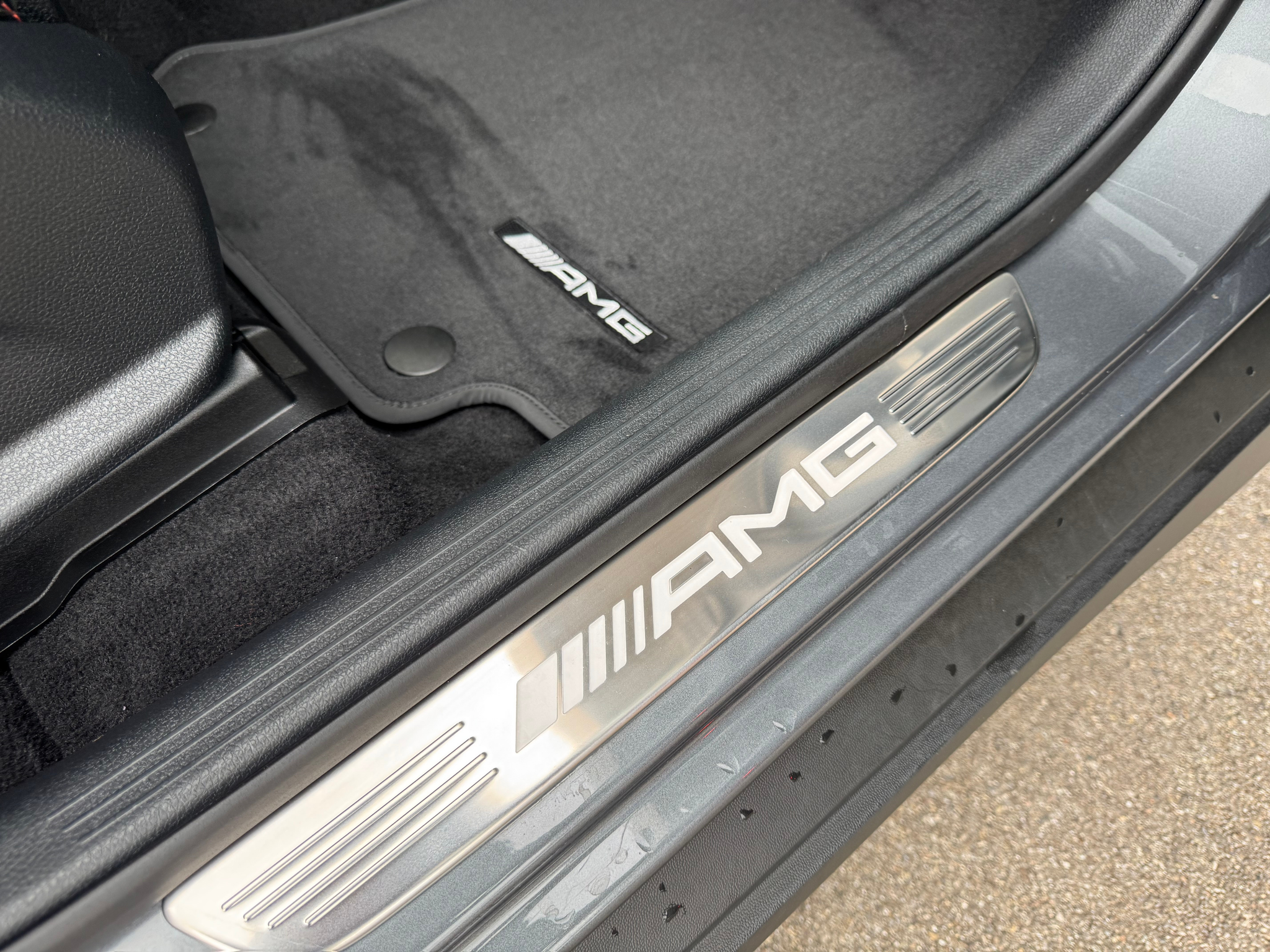 listing desktop thumbnail image 18