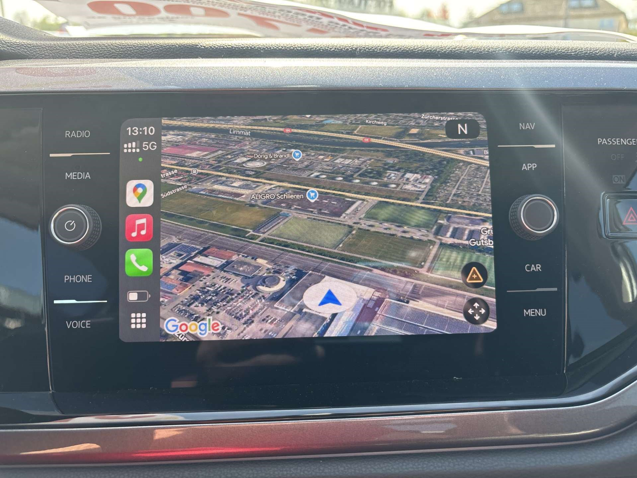 listing desktop thumbnail image 1