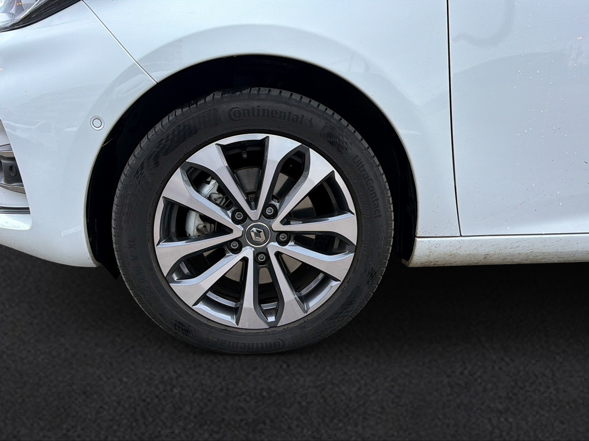 listing desktop thumbnail image 7