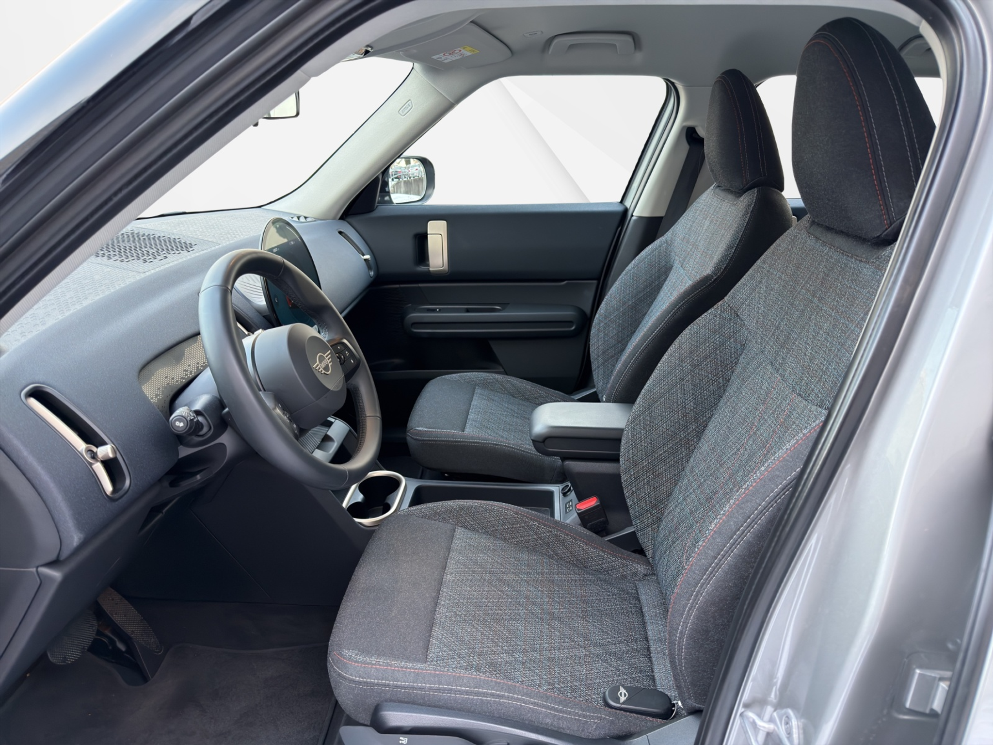 listing desktop thumbnail image 11