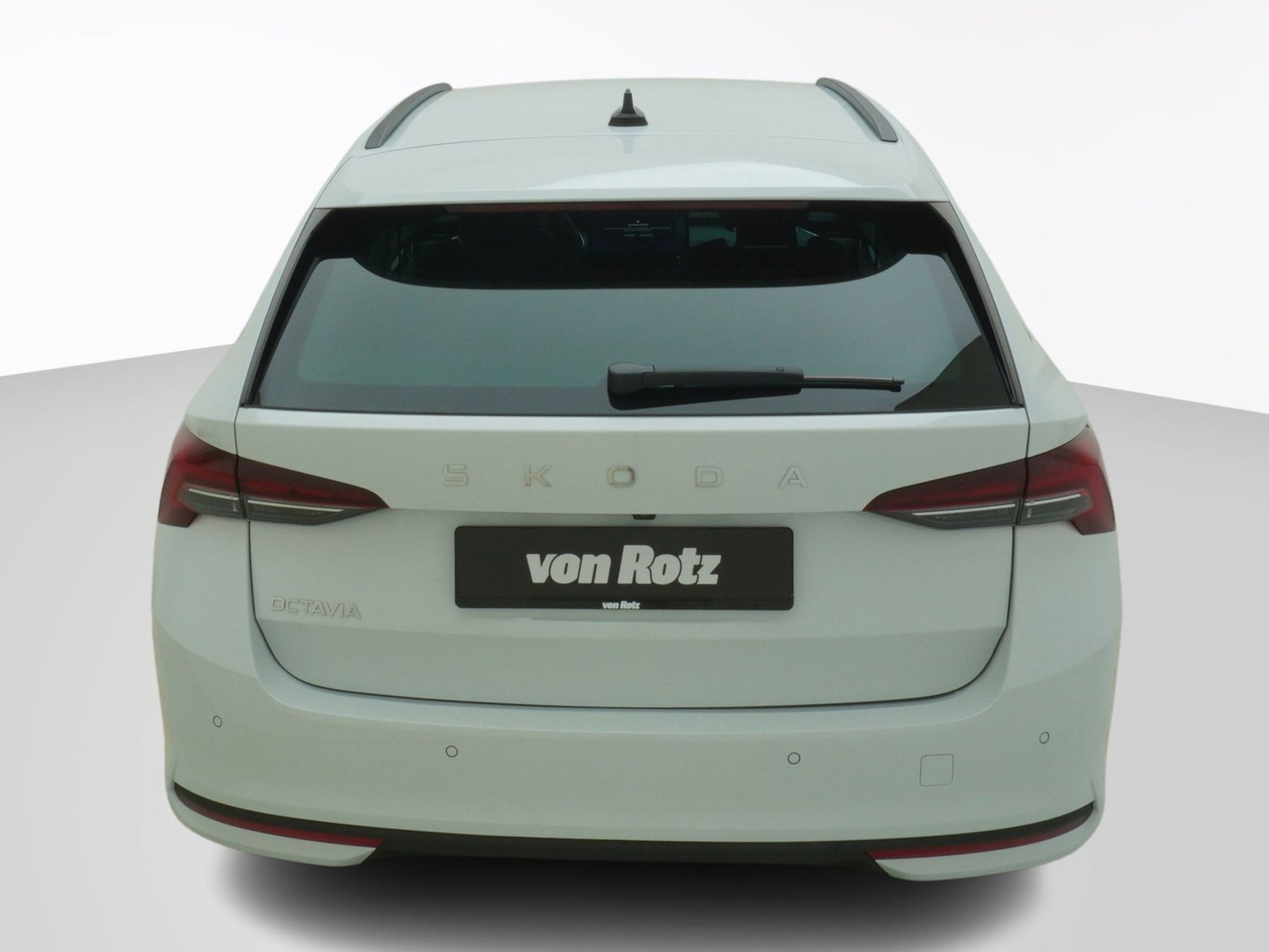 listing desktop thumbnail image 2