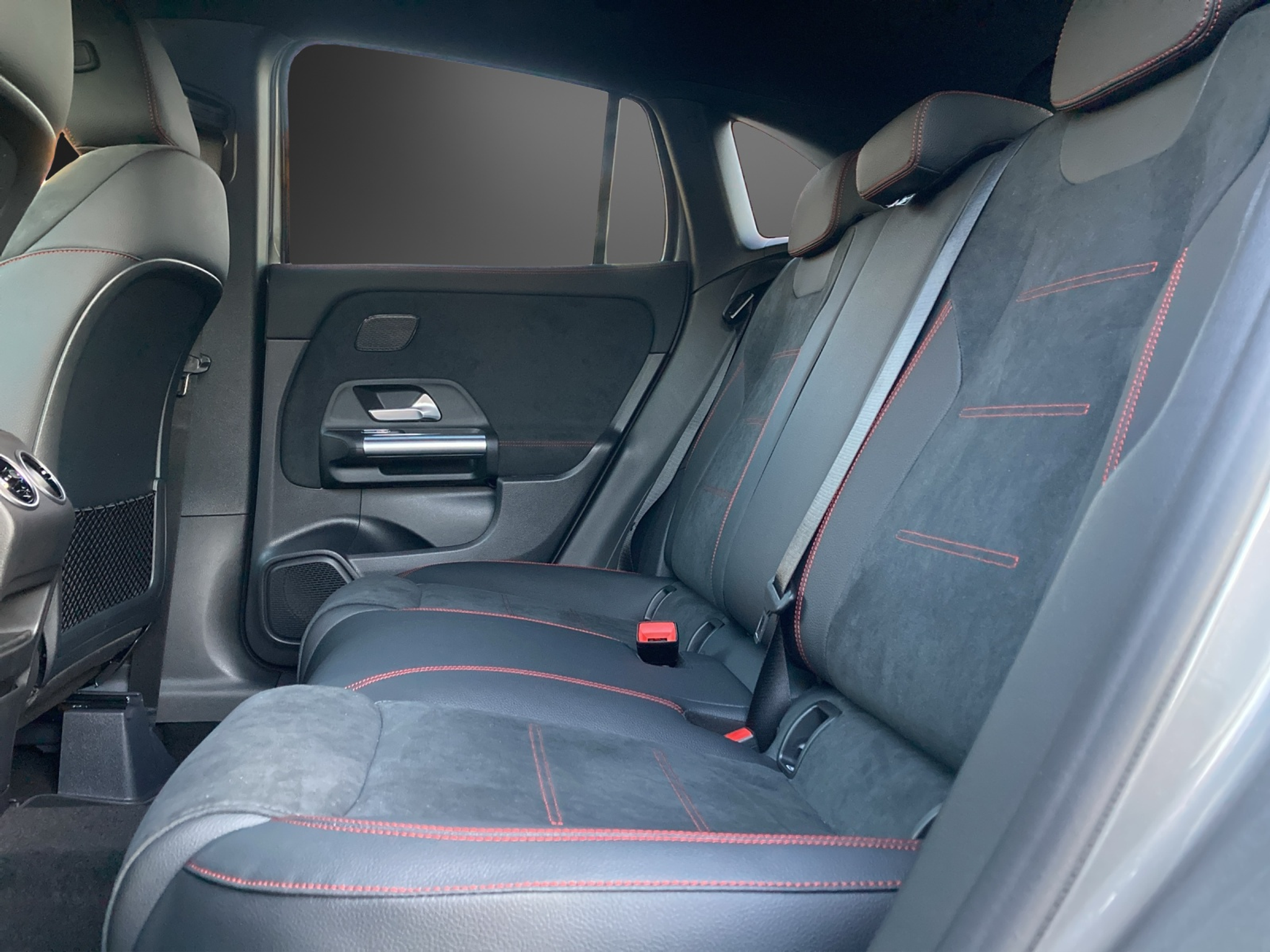 listing desktop thumbnail image 14