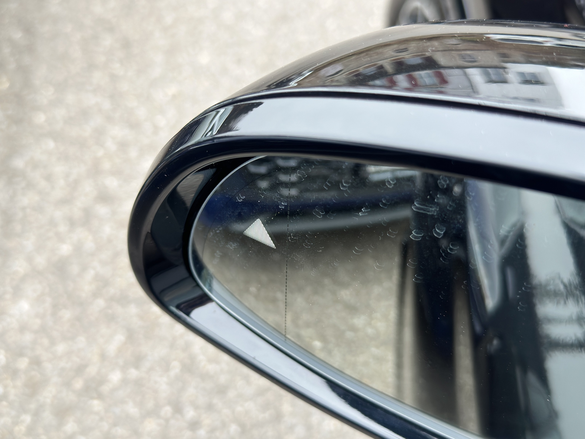 listing desktop thumbnail image 15