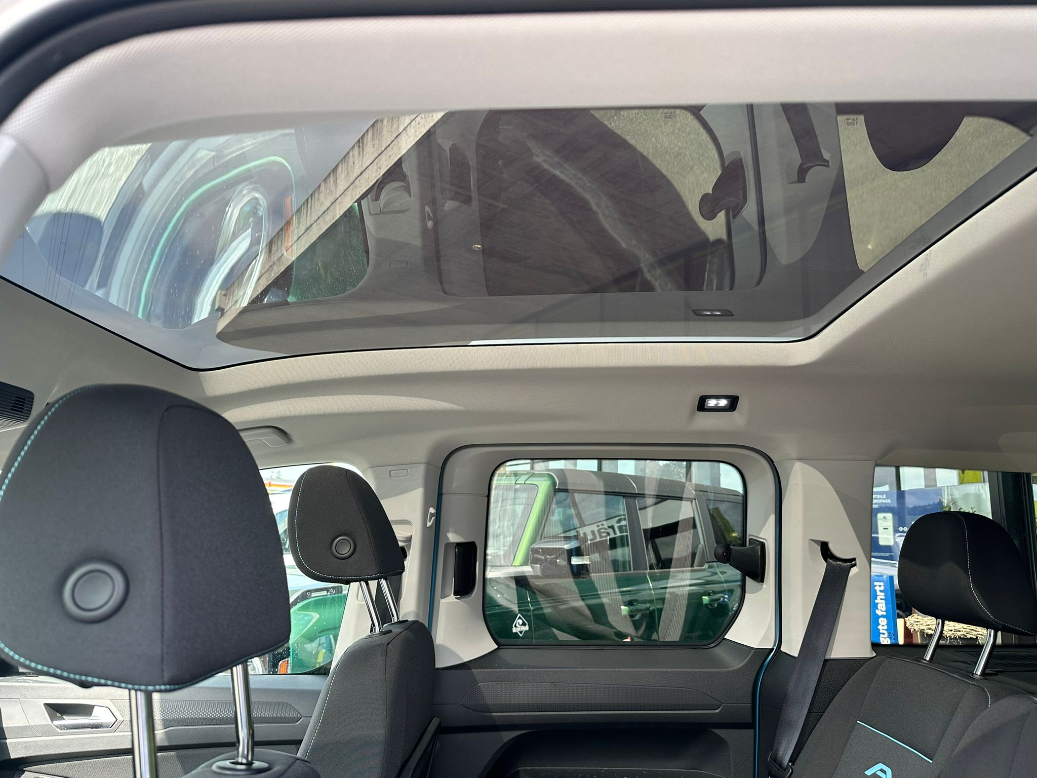 listing desktop thumbnail image 10