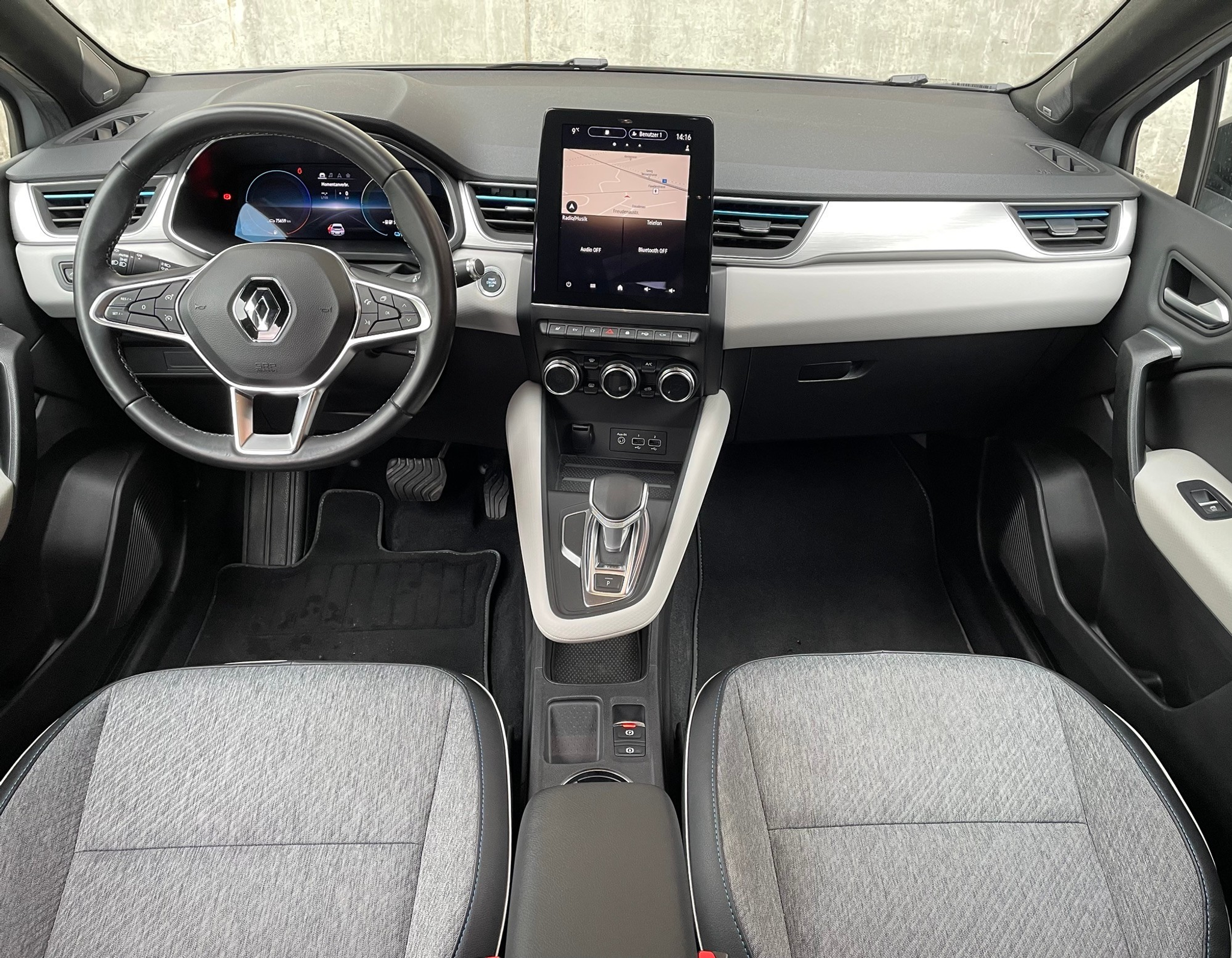 listing desktop thumbnail image 5