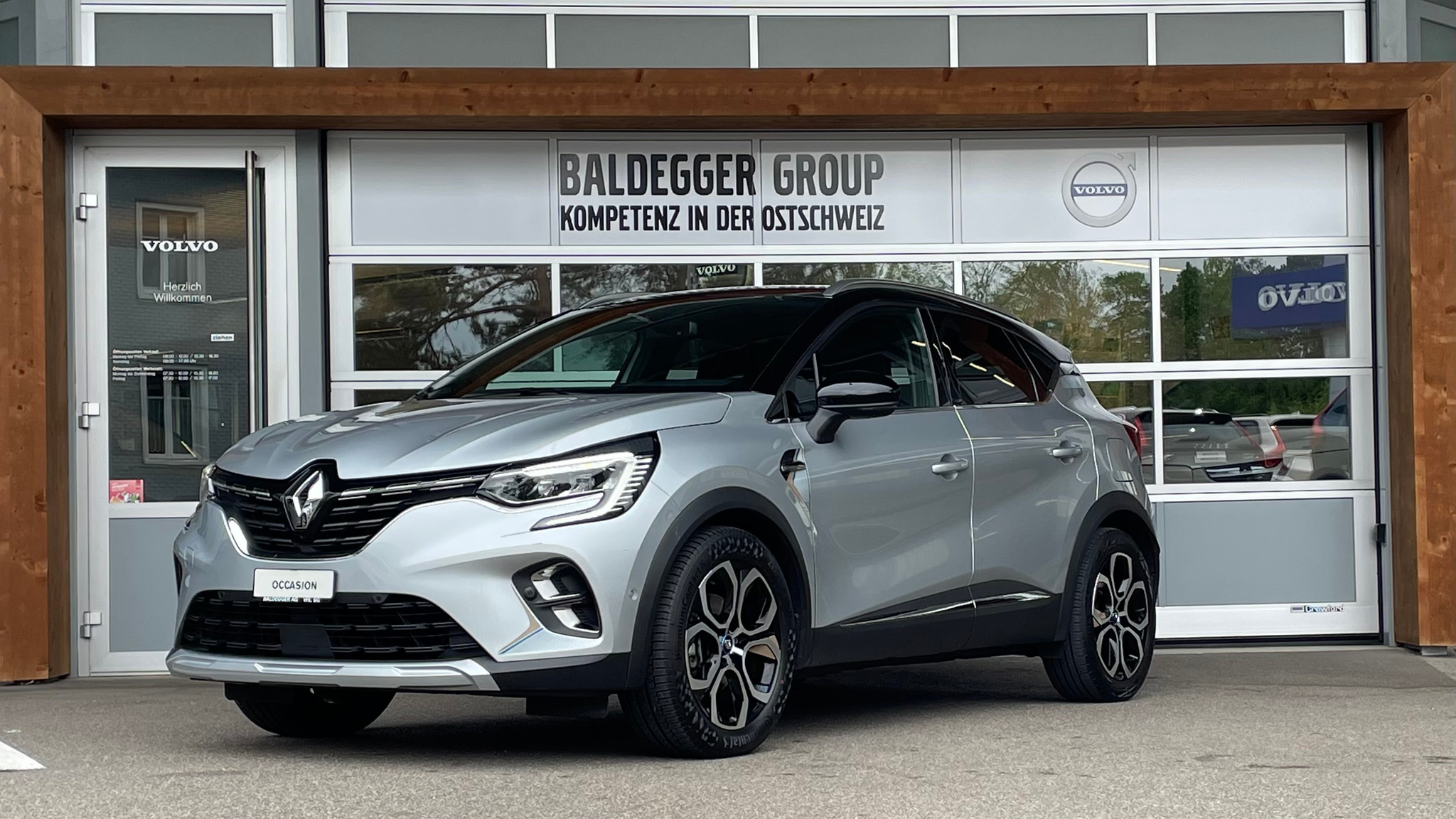 listing desktop thumbnail image 1