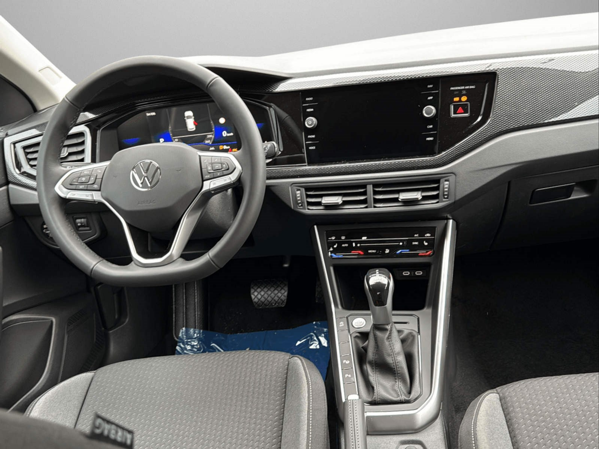 listing desktop thumbnail image 9