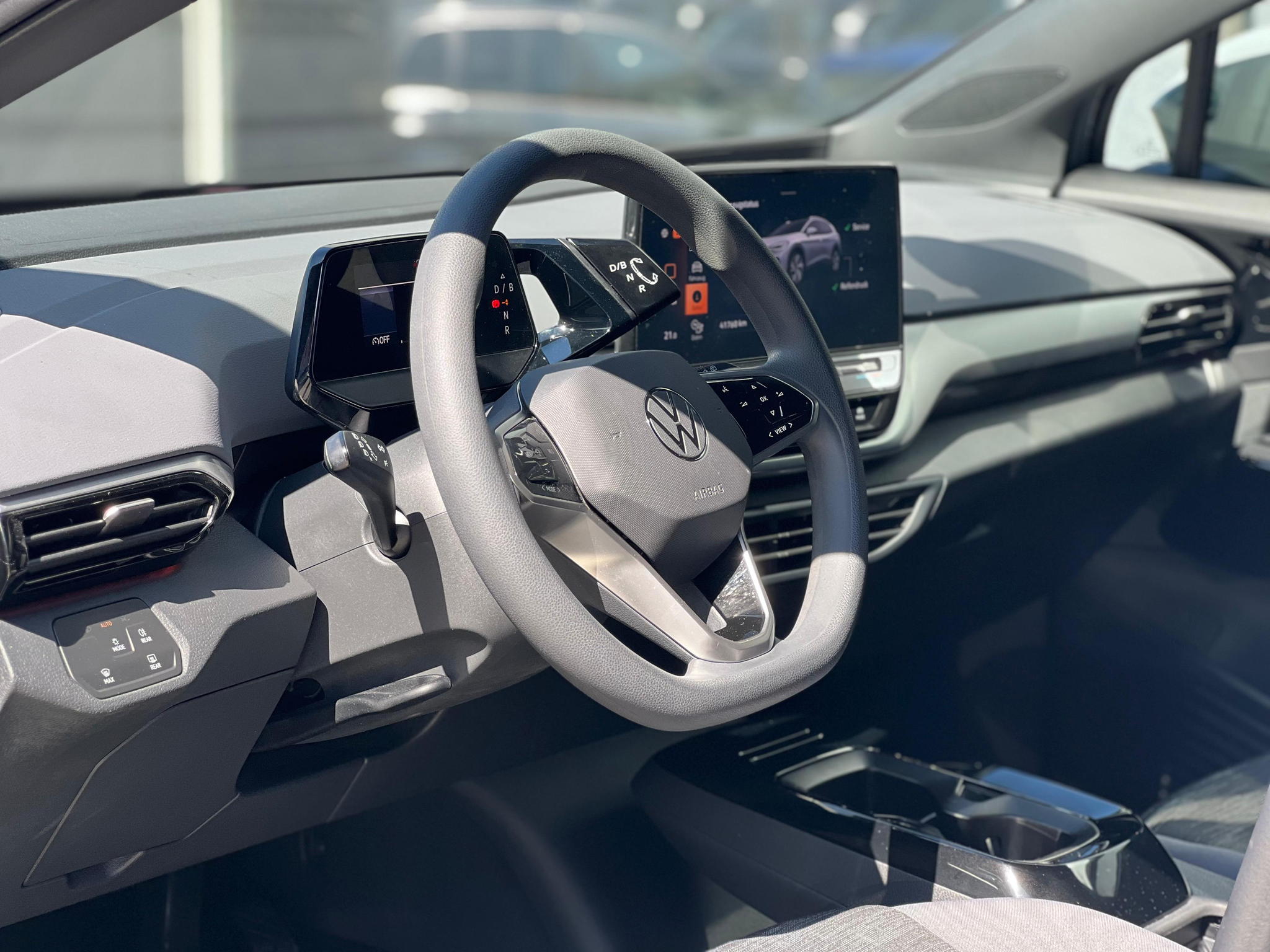 listing desktop thumbnail image 5