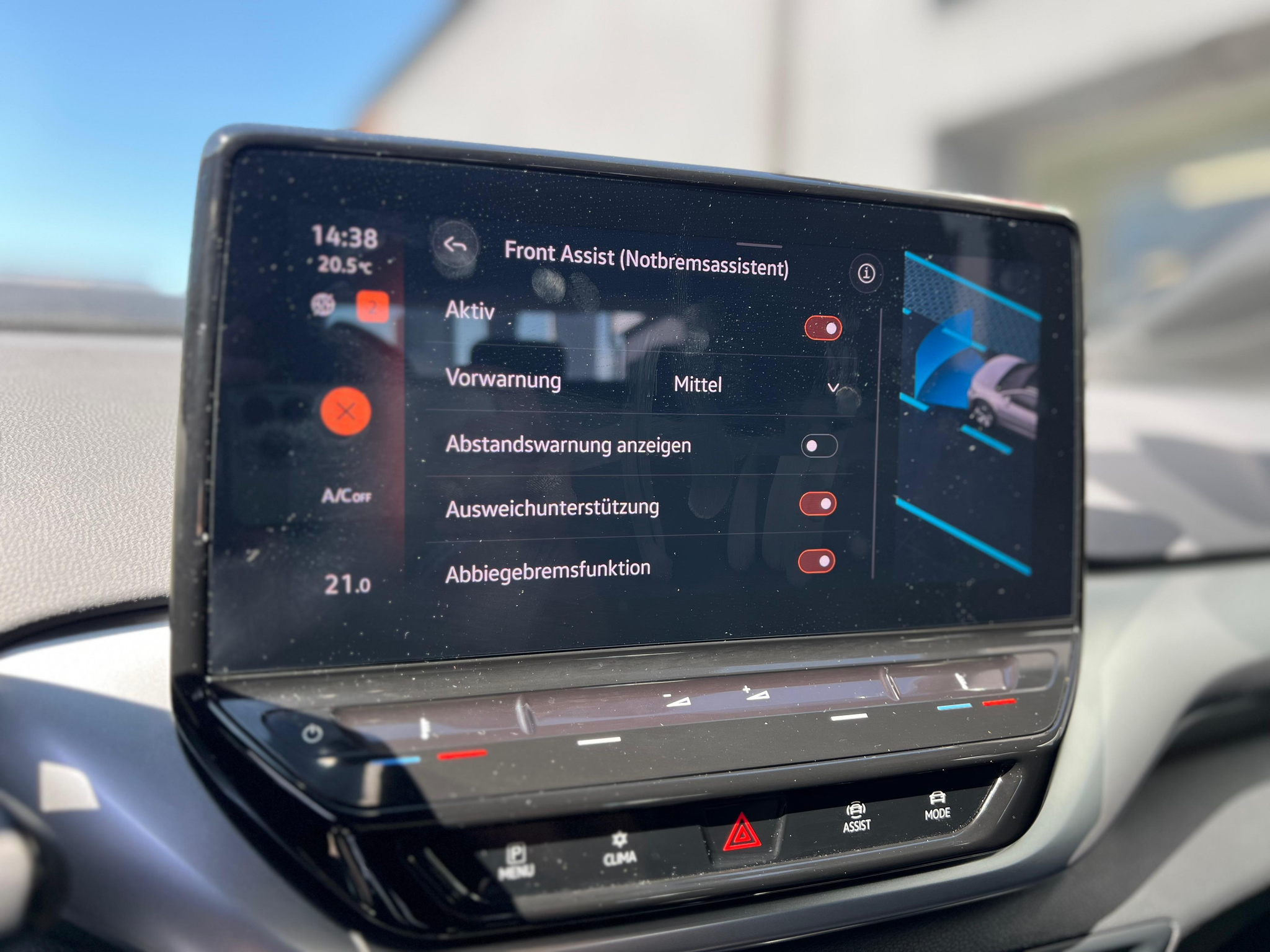 listing desktop thumbnail image 13