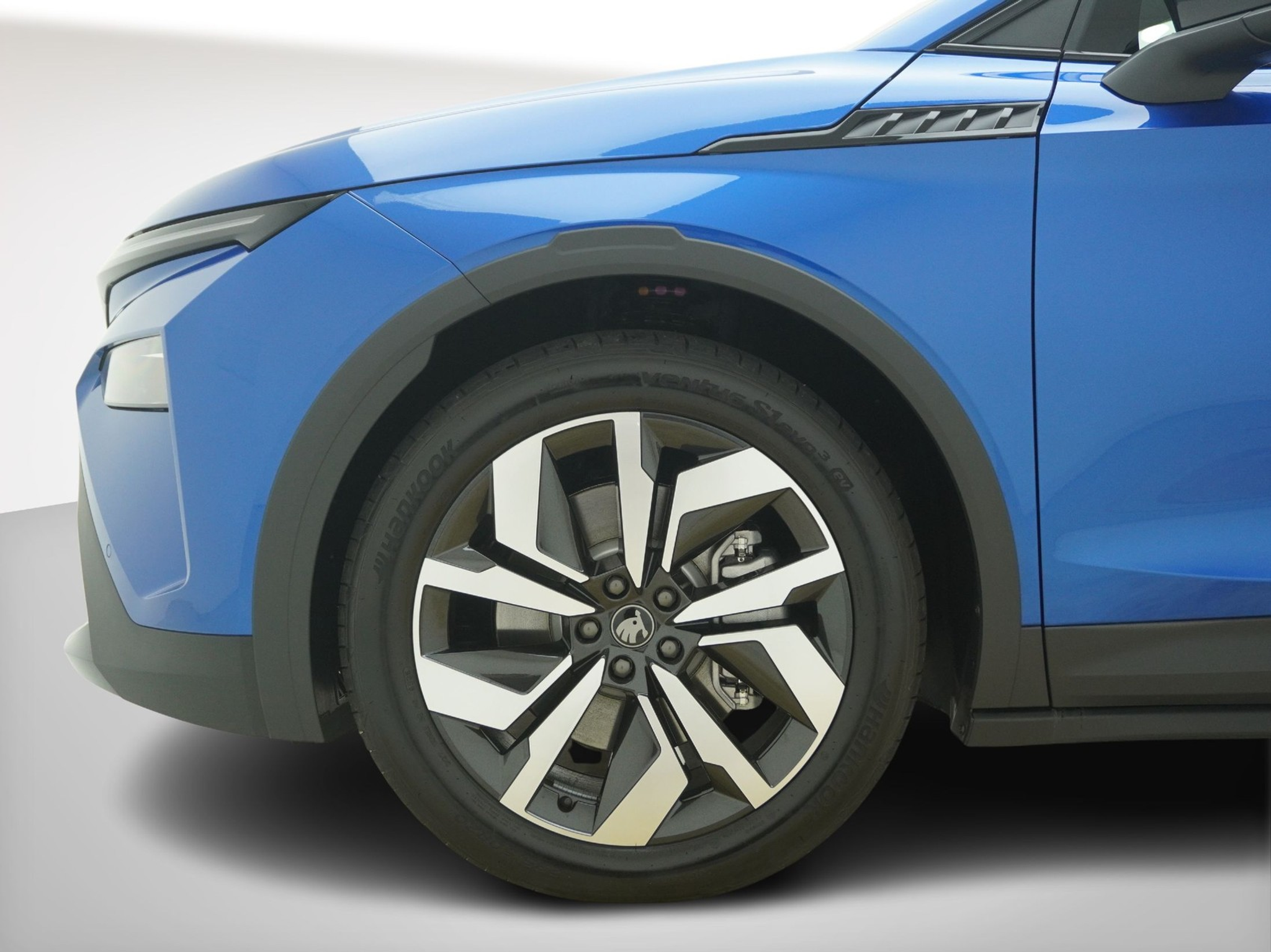 listing desktop thumbnail image 8