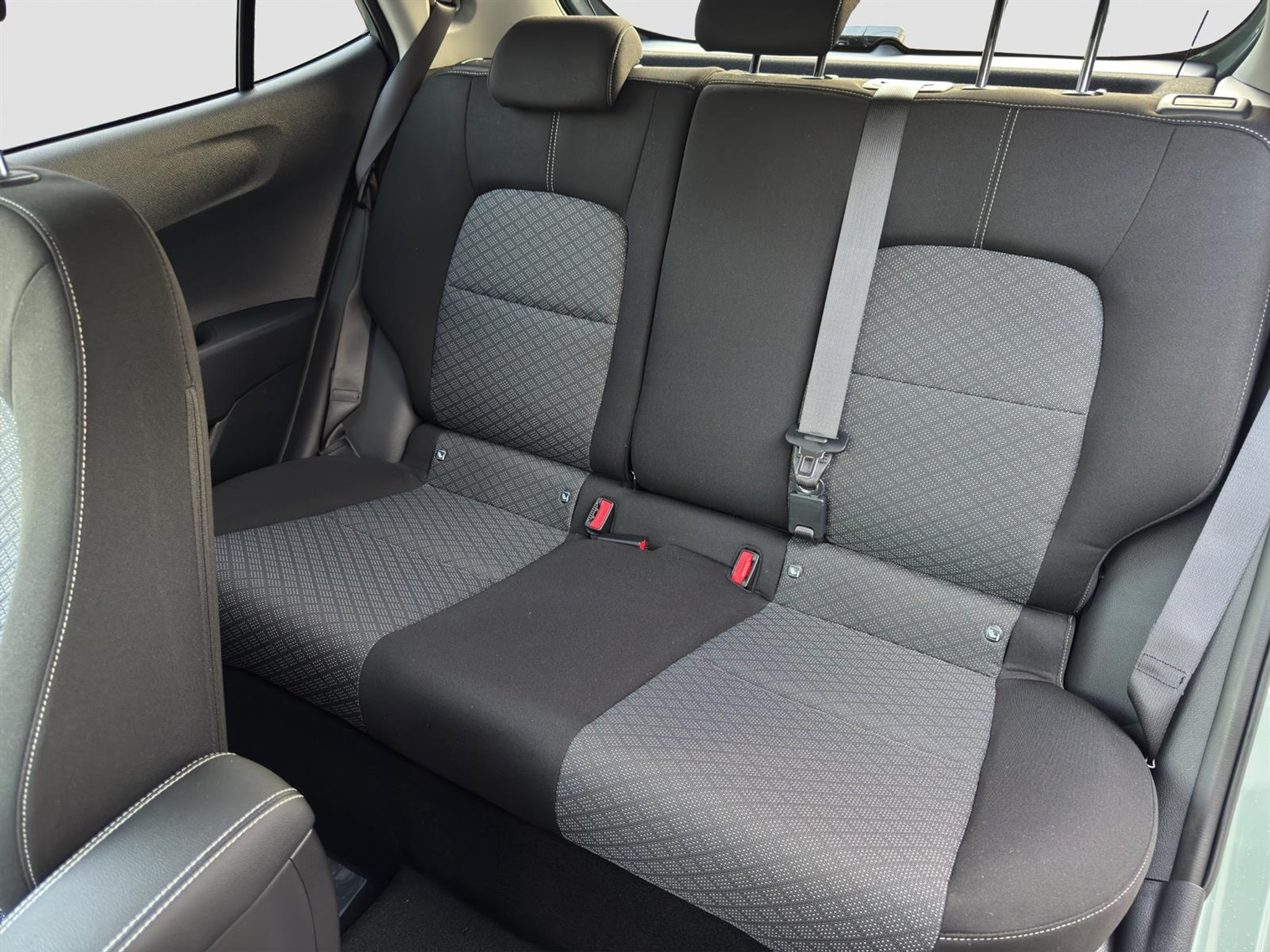 listing desktop thumbnail image 5